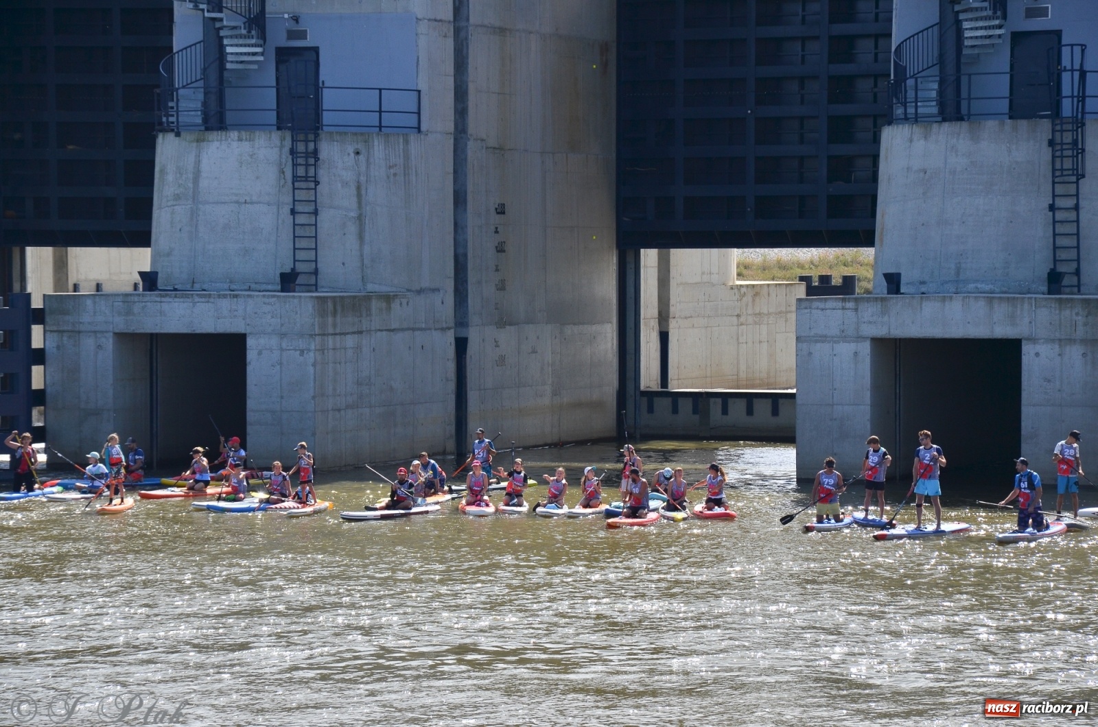 Zdjęcie w galerii na portalu naszraciborz.pl: Regaty Odra Sup Cup - long race wystartował spod zapory [FOTO i WIDEO] wiadomości z regionu