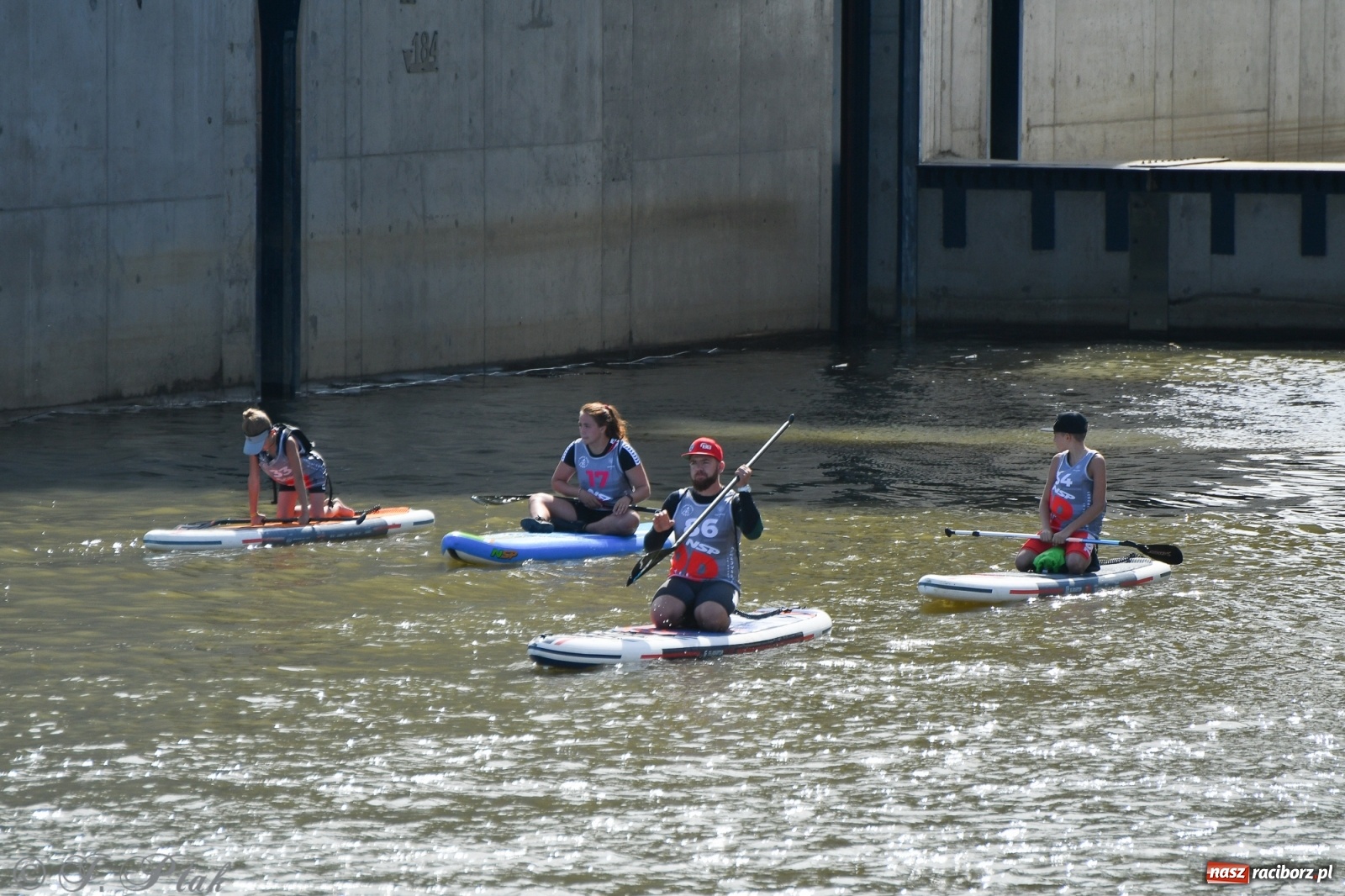 Zdjęcie w galerii na portalu naszraciborz.pl: Regaty Odra Sup Cup - long race wystartował spod zapory [FOTO i WIDEO] wiadomości z regionu
