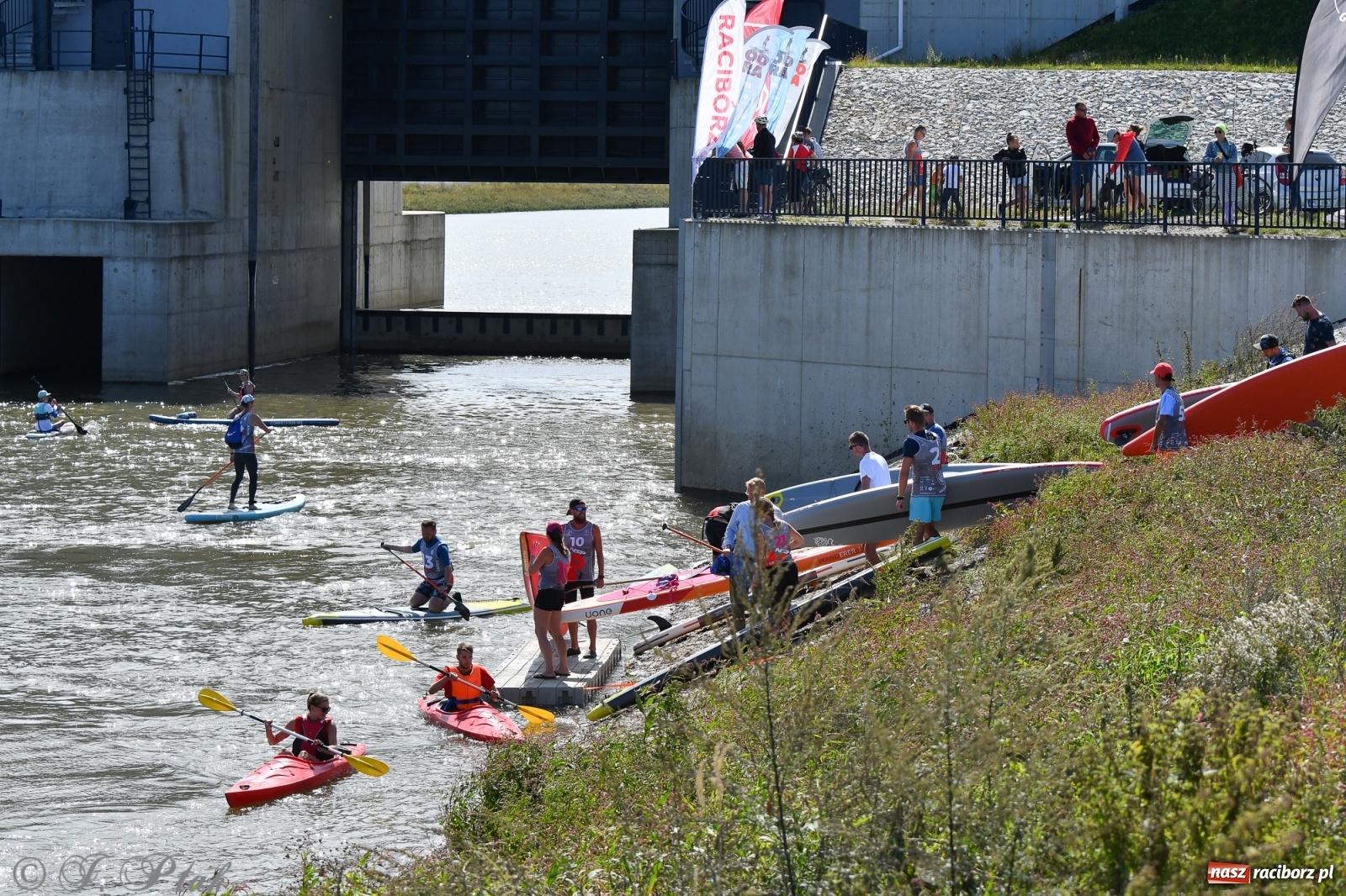 Zdjęcie w galerii na portalu naszraciborz.pl: Regaty Odra Sup Cup - long race wystartował spod zapory [FOTO i WIDEO] wiadomości z regionu