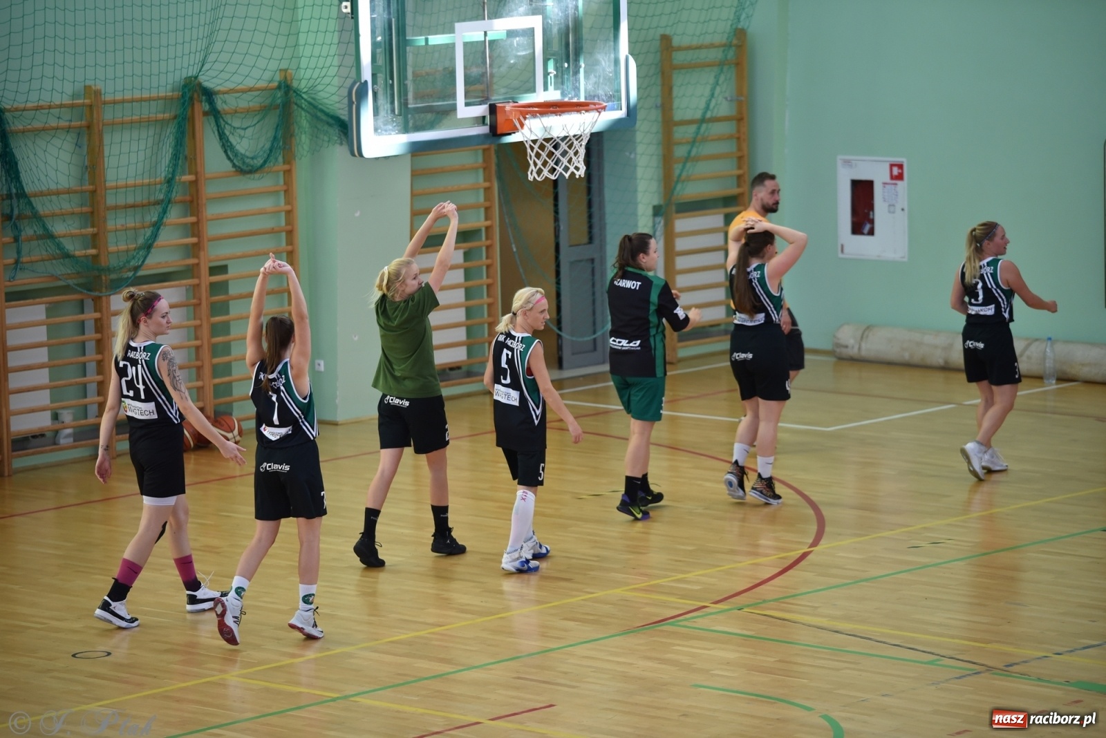 Zdjęcie w galerii na portalu naszraciborz.pl: Koszykarska rywalizacja o Puchar Starosty [FOTO i WIDEO] wiadomości z regionu