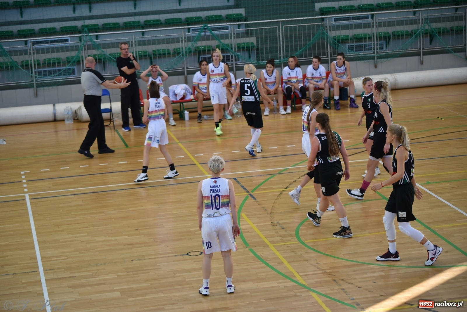Zdjęcie w galerii na portalu naszraciborz.pl: Koszykarska rywalizacja o Puchar Starosty [FOTO i WIDEO] wiadomości z regionu