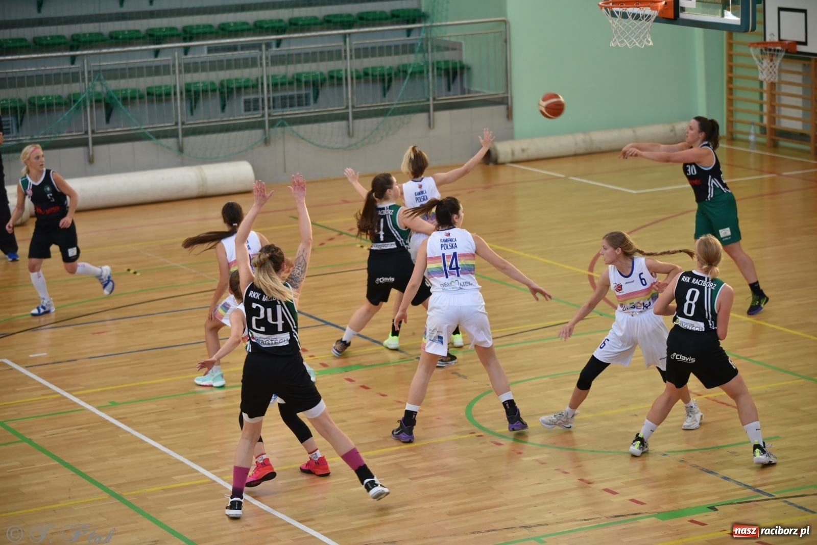 Zdjęcie w galerii na portalu naszraciborz.pl: Koszykarska rywalizacja o Puchar Starosty [FOTO i WIDEO] wiadomości z regionu