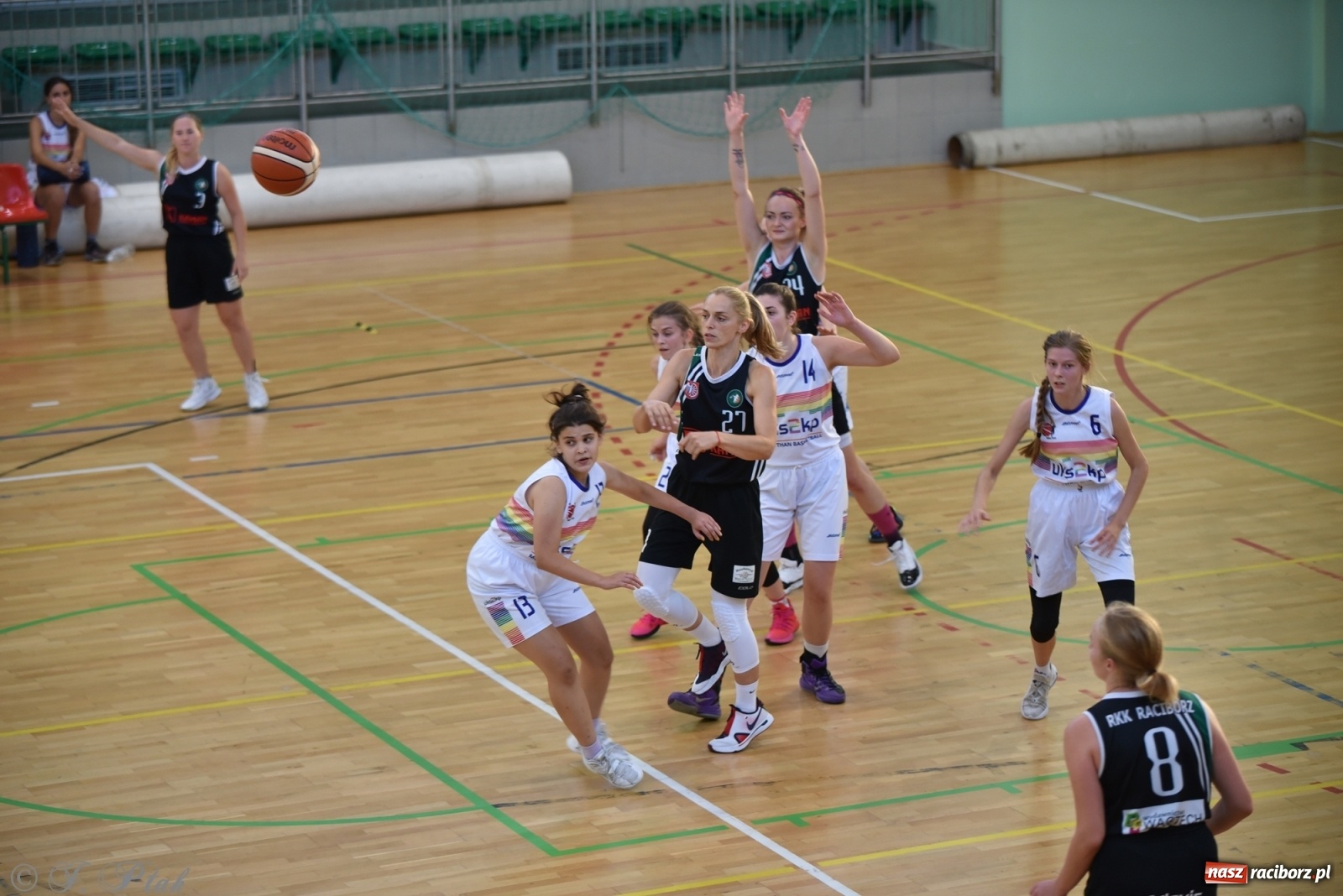 Zdjęcie w galerii na portalu naszraciborz.pl: Koszykarska rywalizacja o Puchar Starosty [FOTO i WIDEO] wiadomości z regionu