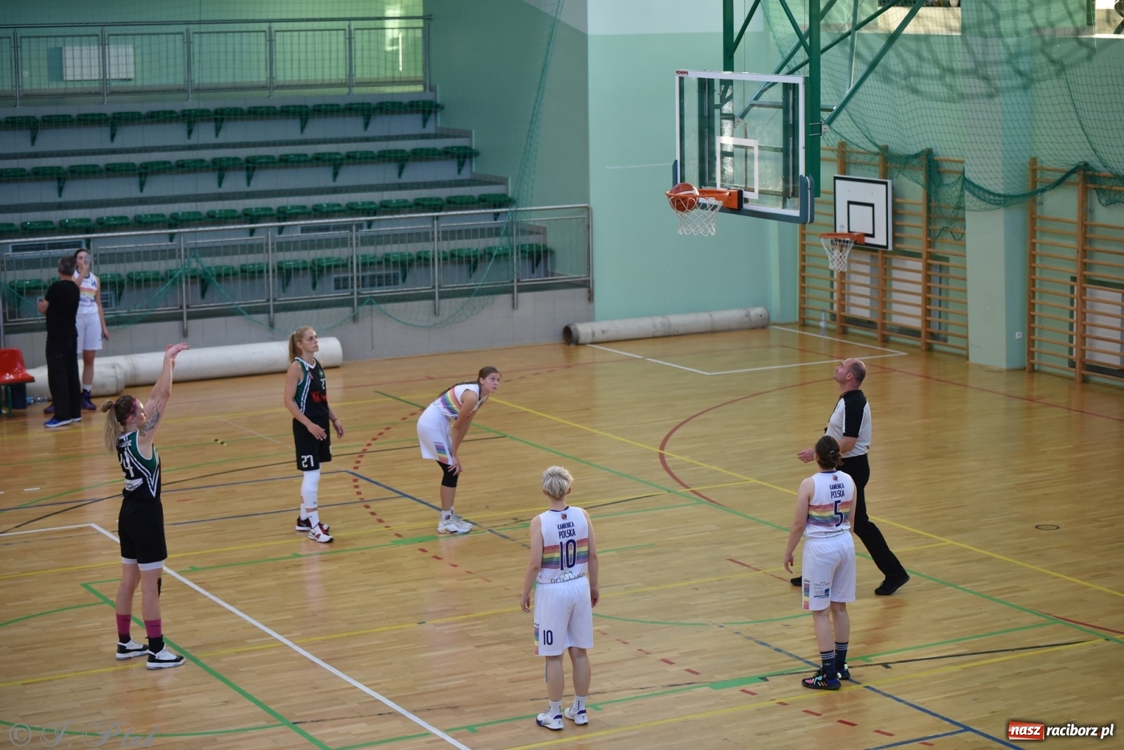 Zdjęcie w galerii na portalu naszraciborz.pl: Koszykarska rywalizacja o Puchar Starosty [FOTO i WIDEO] wiadomości z regionu