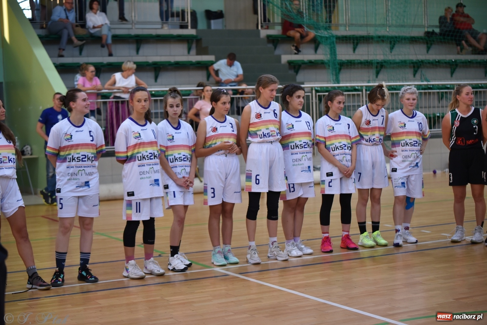 Zdjęcie w galerii na portalu naszraciborz.pl: Koszykarska rywalizacja o Puchar Starosty [FOTO i WIDEO] wiadomości z regionu