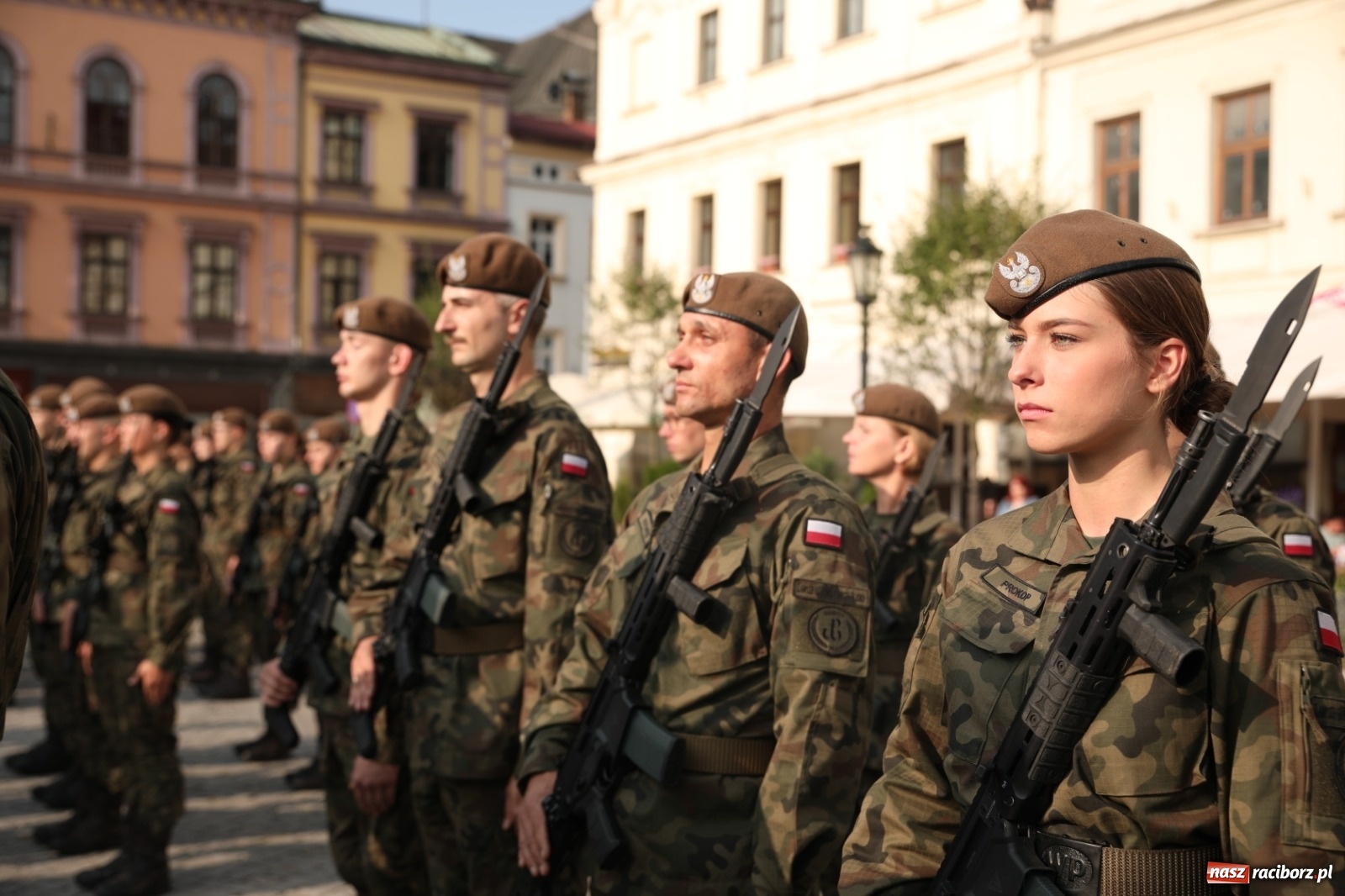 Zdjęcie w galerii na portalu naszraciborz.pl: Przysięga w 13. Śląskiej Brygadzie Obrony Terytorialnej wiadomości z regionu