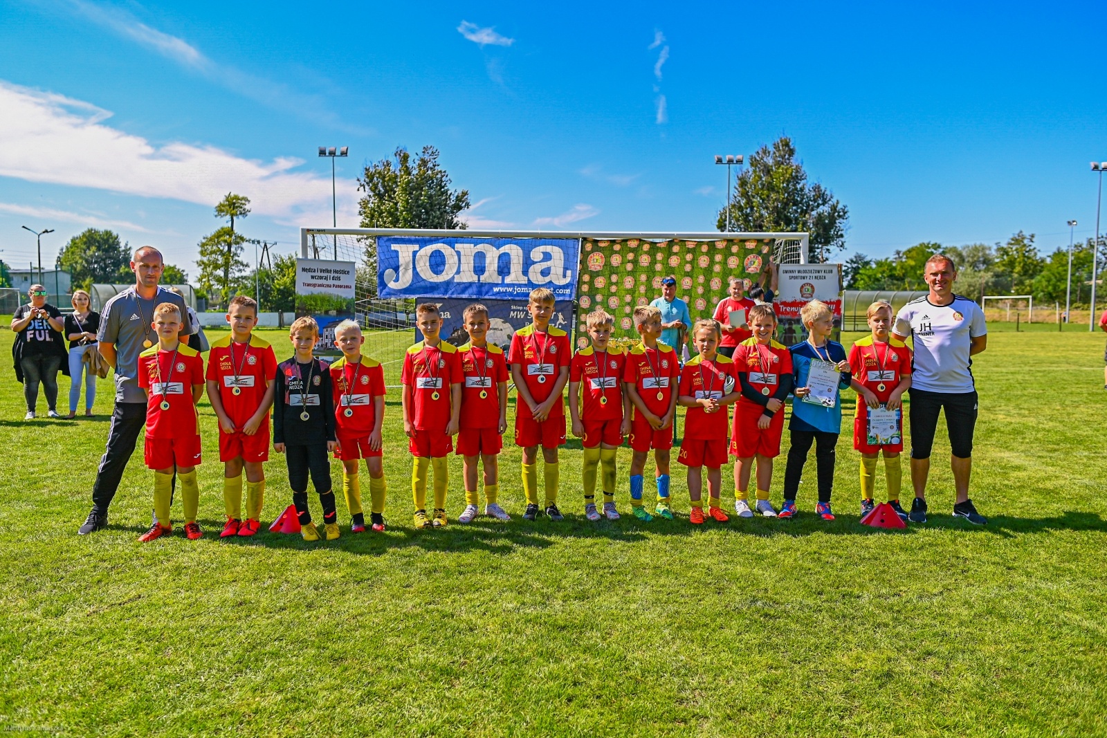 Zdjęcie w galerii na portalu naszraciborz.pl: Dwa dni sportowych emocji. Turniej piłkarski w Nędzy za nami [FOTO] wiadomości z regionu