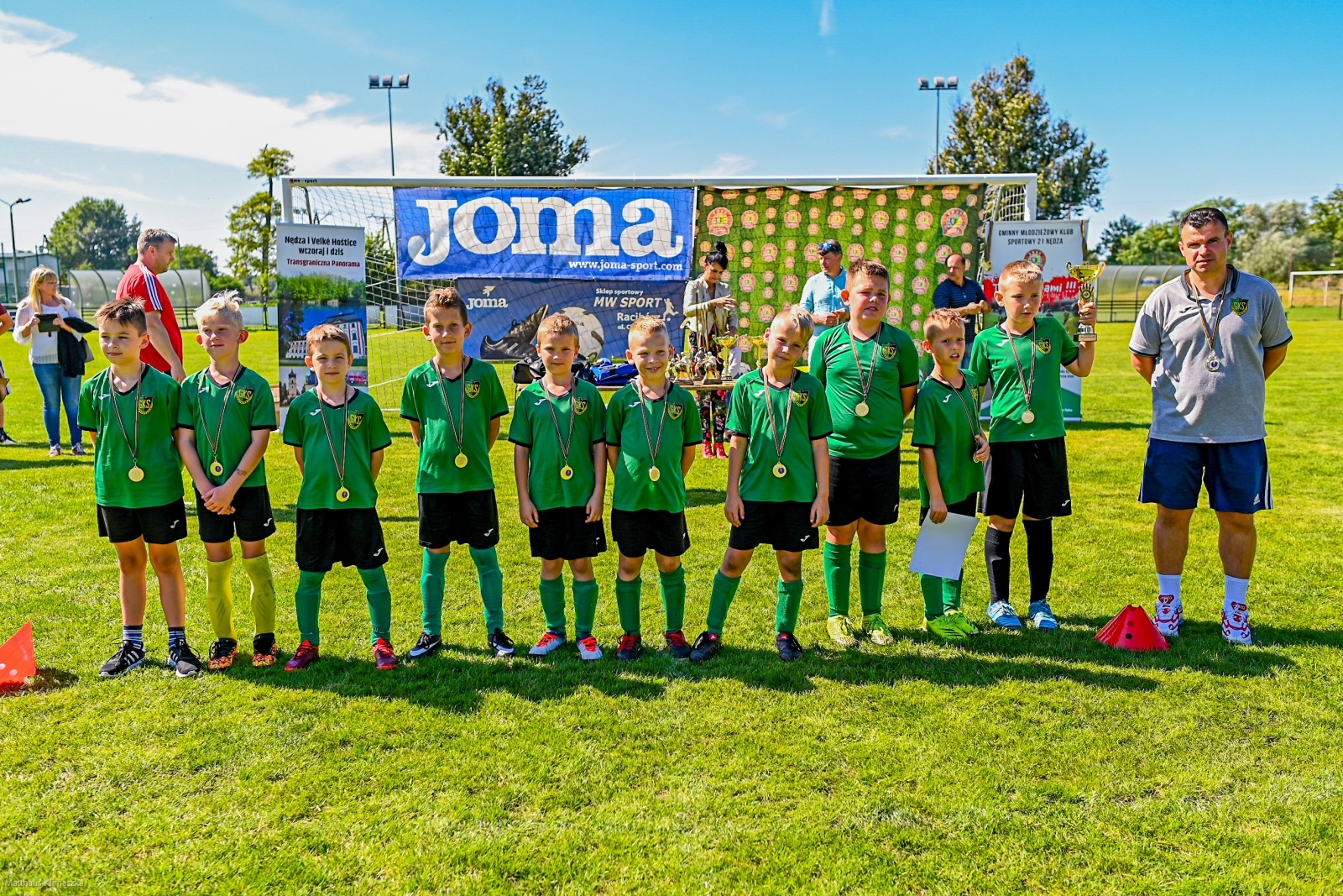 Zdjęcie w galerii na portalu naszraciborz.pl: Dwa dni sportowych emocji. Turniej piłkarski w Nędzy za nami [FOTO] wiadomości z regionu