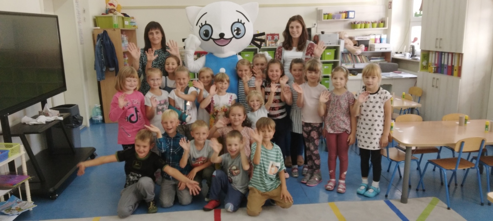 Zdjęcie w galerii na portalu naszraciborz.pl: Kicia Kocia odwiedziła przedszkole w Rudach wiadomości z regionu