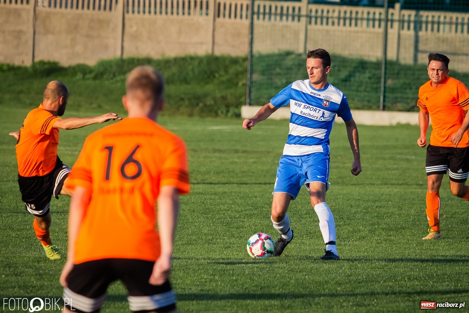 Zdjęcie w galerii na portalu naszraciborz.pl: Dreszczowiec w serii rzutów karnych. Studzienna za burtą Pucharu Polski [FOTO] wiadomości z regionu