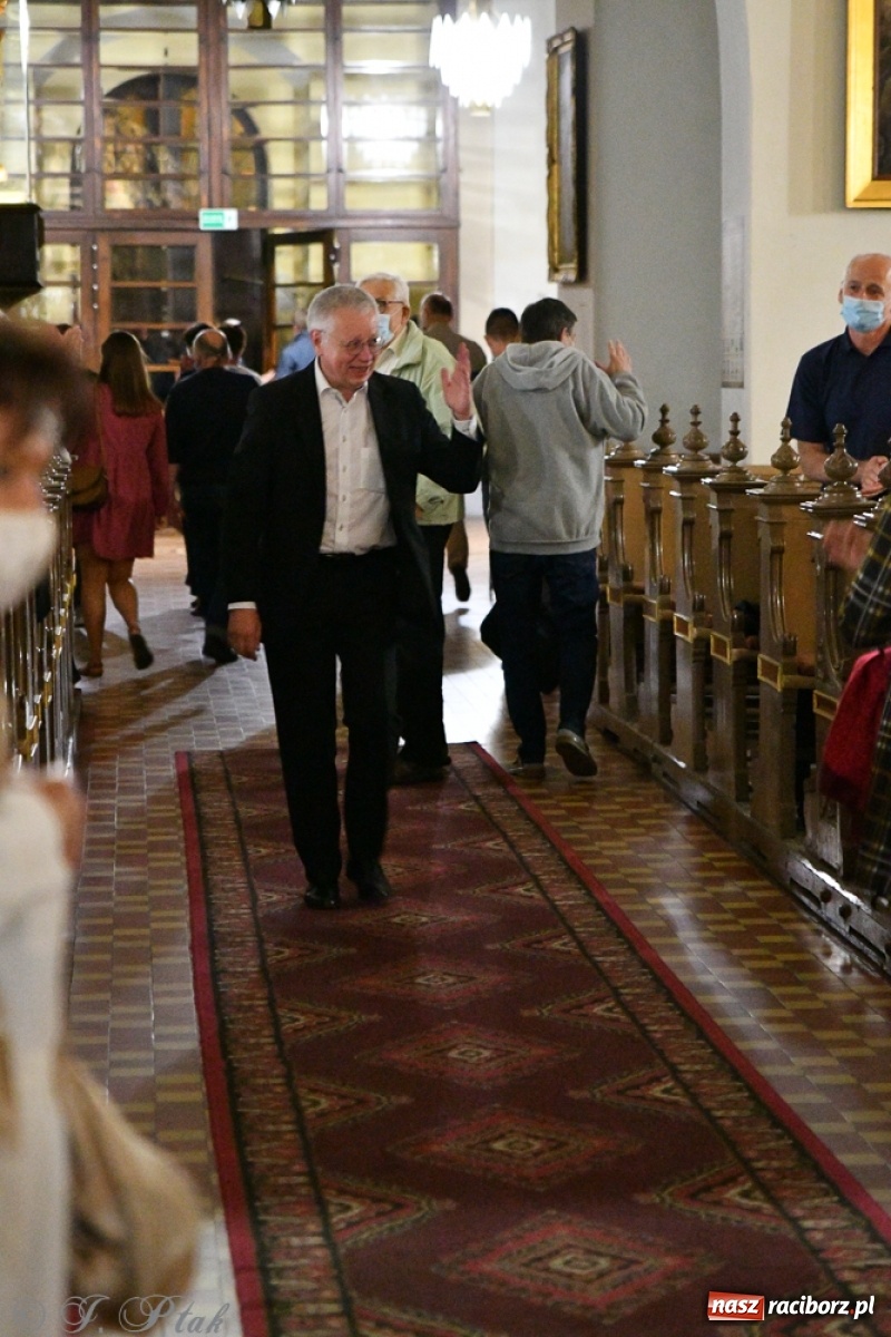 Zdjęcie w galerii na portalu naszraciborz.pl: Światowej sławy organista improwizator zagrał w kościele farnym wiadomości z regionu