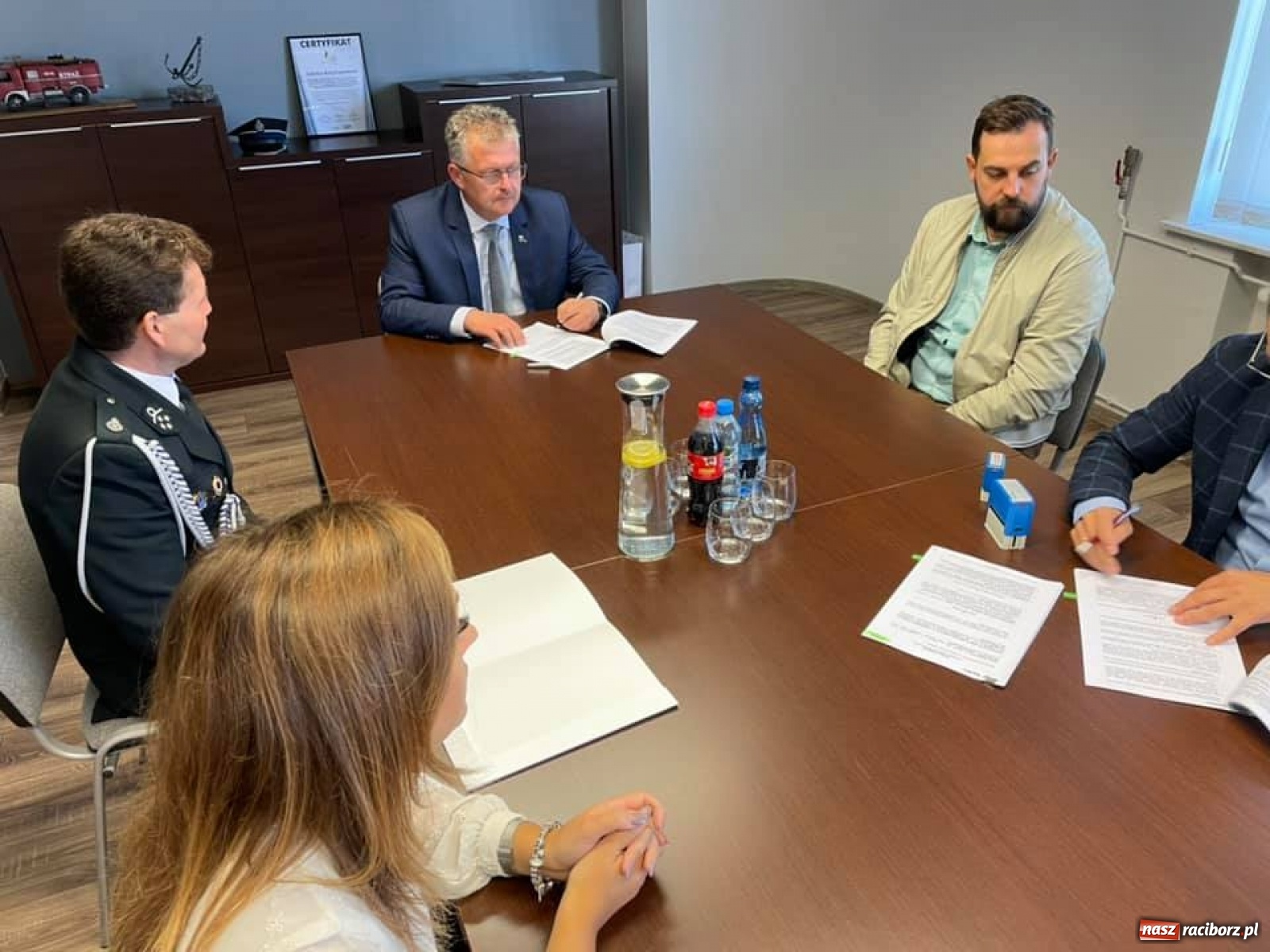 Zdjęcie w galerii na portalu naszraciborz.pl: Strażacy z Bieńkowic przesiądą się do volvo wiadomości z regionu