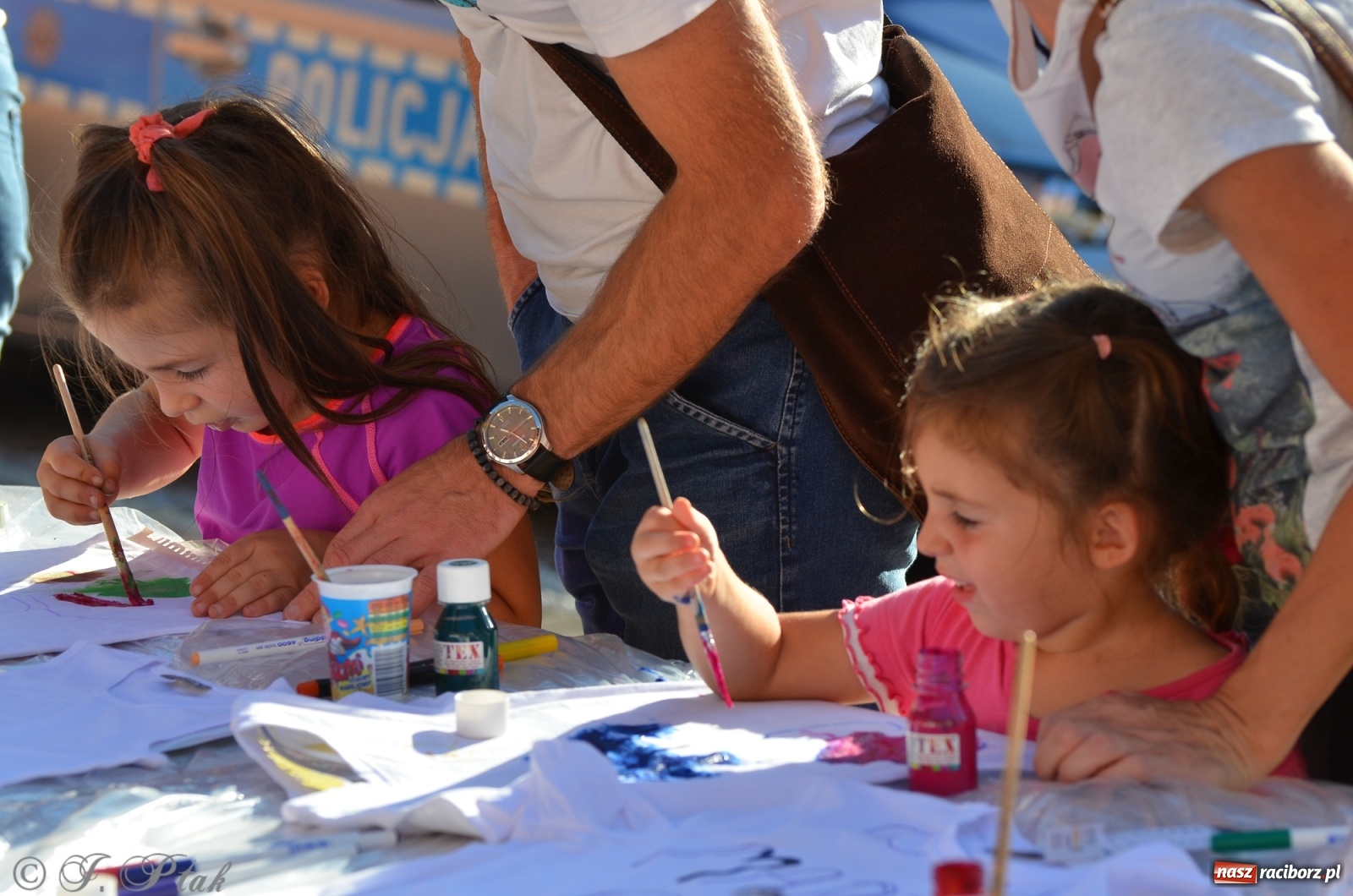 Zdjęcie w galerii na portalu naszraciborz.pl: MDK pochwalił się osiągnięciami na festynie na zamku wiadomości z regionu
