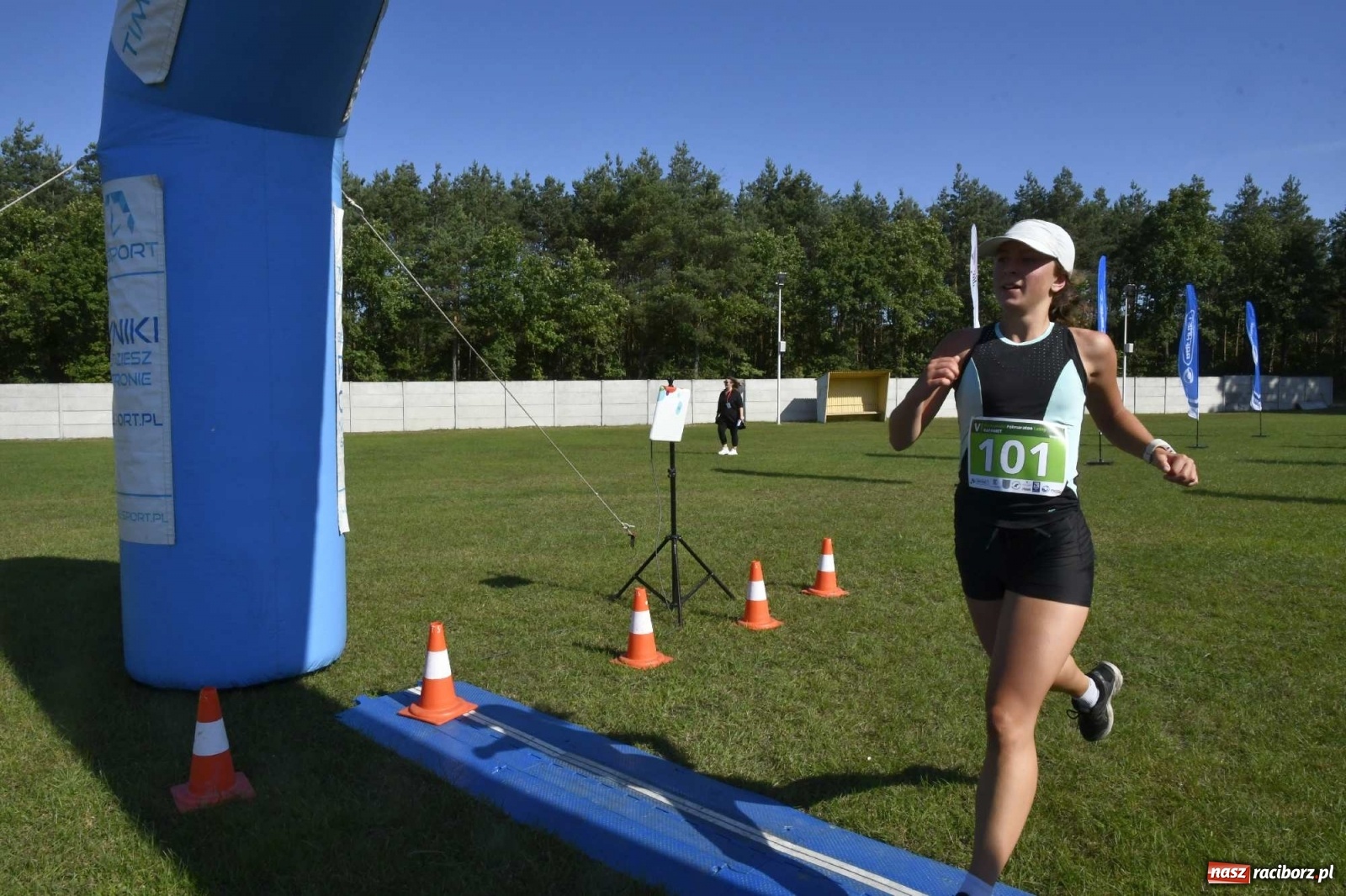 Zdjęcie w galerii na portalu naszraciborz.pl: VI Kuźniański Półmaraton Leśny RAFAMET wiadomości z regionu
