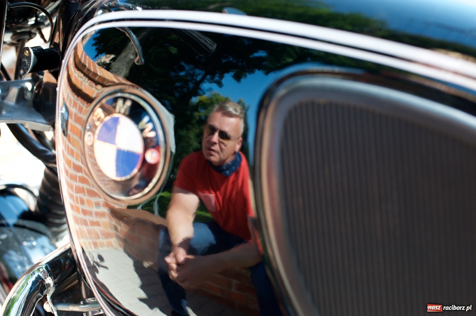 Zdjęcie w galerii na portalu naszraciborz.pl: Starych pojazdów czar. Rajd Pruski zawitał do Tworkowa [FOTO] wiadomości z regionu