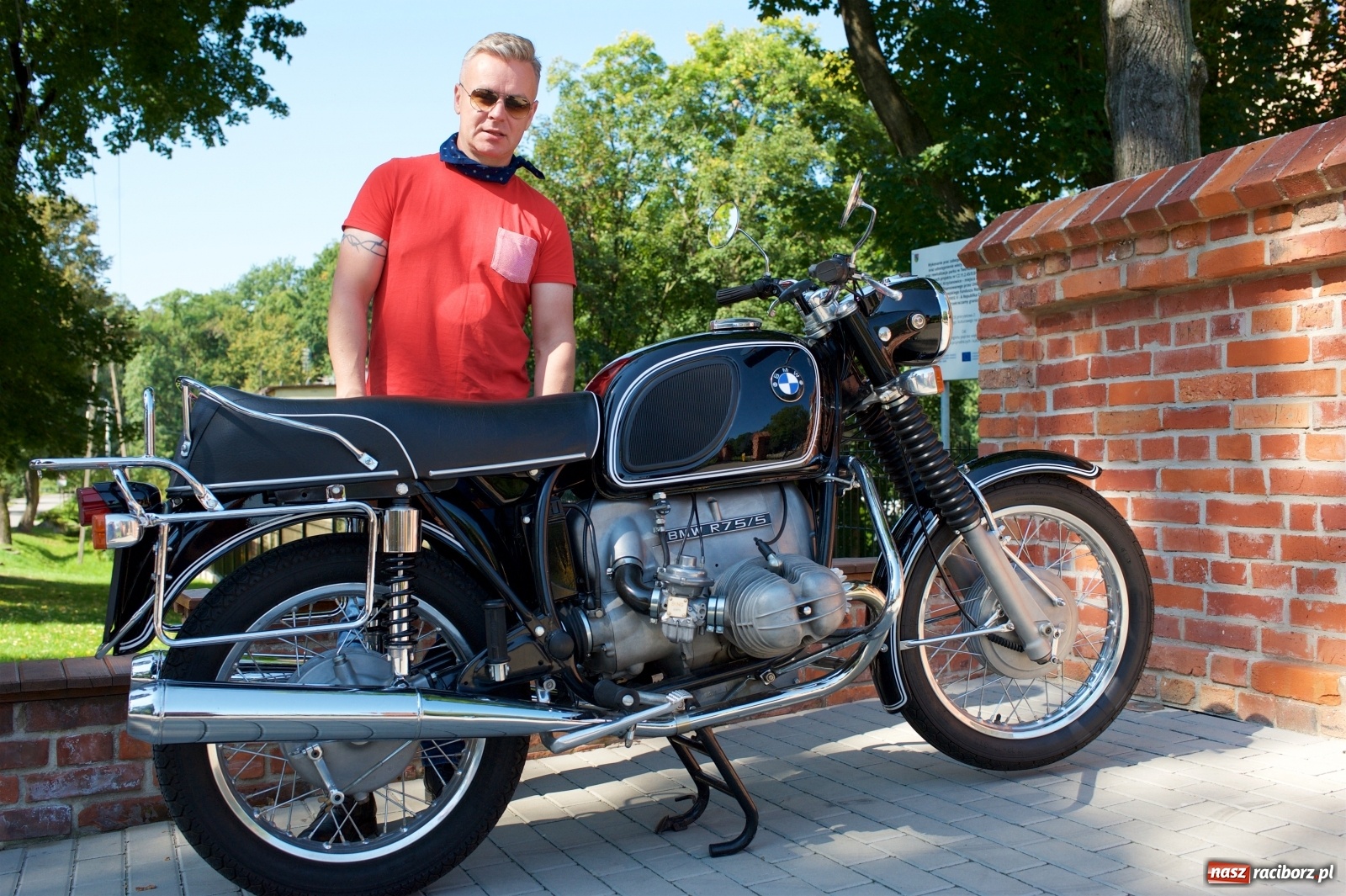 Zdjęcie w galerii na portalu naszraciborz.pl: Starych pojazdów czar. Rajd Pruski zawitał do Tworkowa [FOTO] wiadomości z regionu