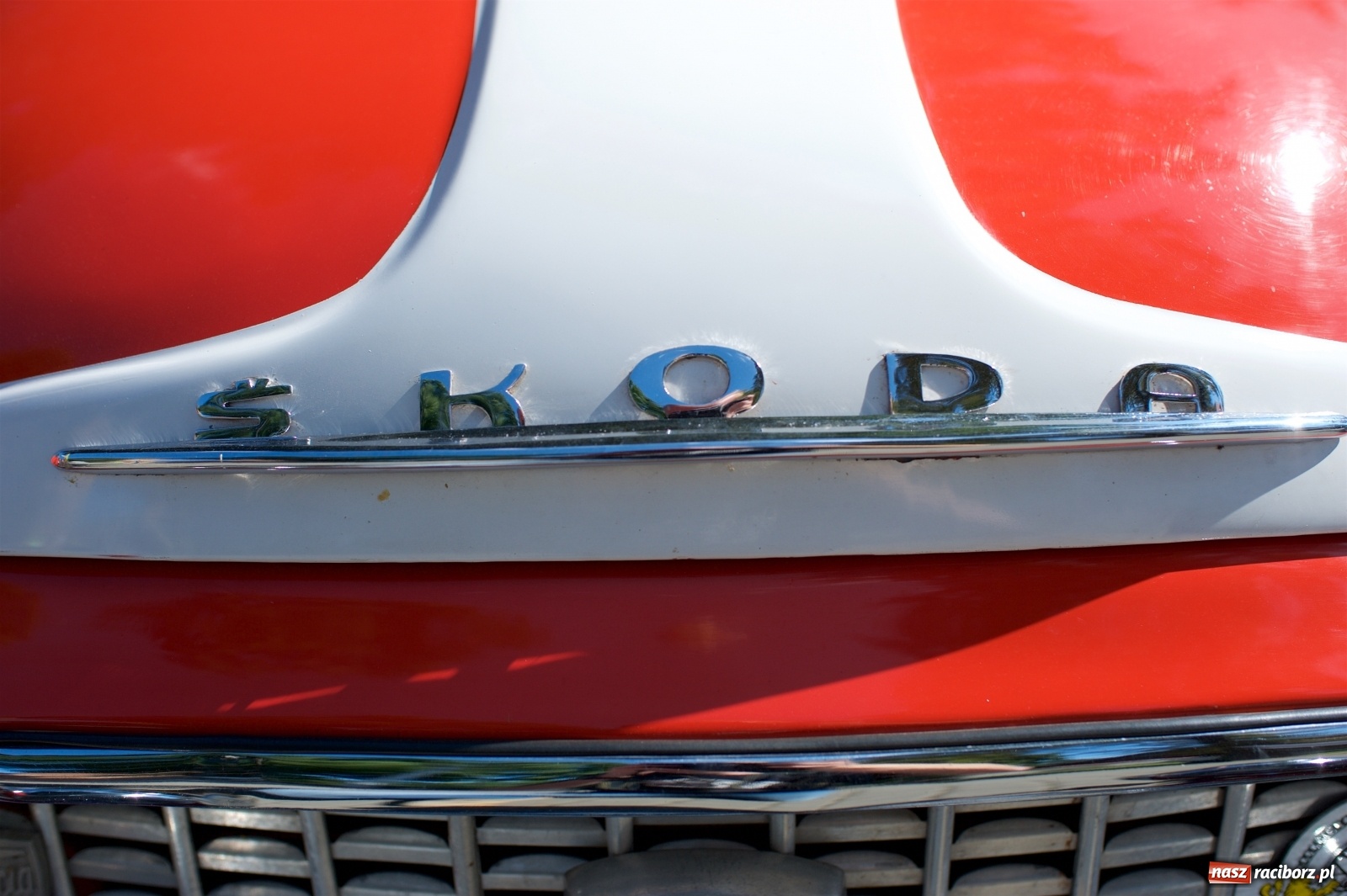 Zdjęcie w galerii na portalu naszraciborz.pl: Starych pojazdów czar. Rajd Pruski zawitał do Tworkowa [FOTO] wiadomości z regionu