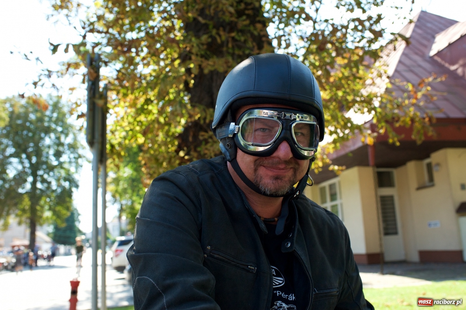 Zdjęcie w galerii na portalu naszraciborz.pl: Starych pojazdów czar. Rajd Pruski zawitał do Tworkowa [FOTO] wiadomości z regionu