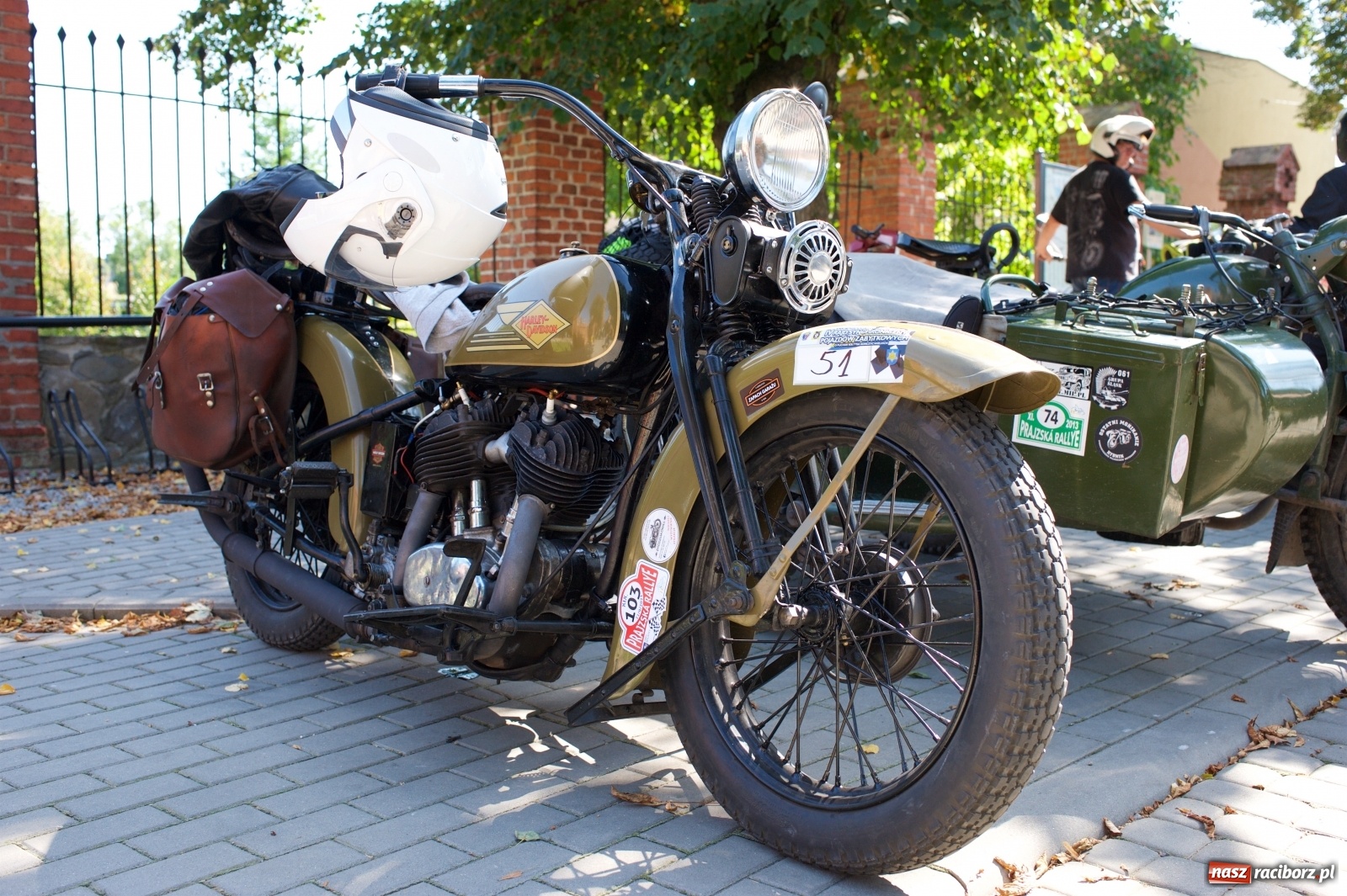 Zdjęcie w galerii na portalu naszraciborz.pl: Starych pojazdów czar. Rajd Pruski zawitał do Tworkowa [FOTO] wiadomości z regionu