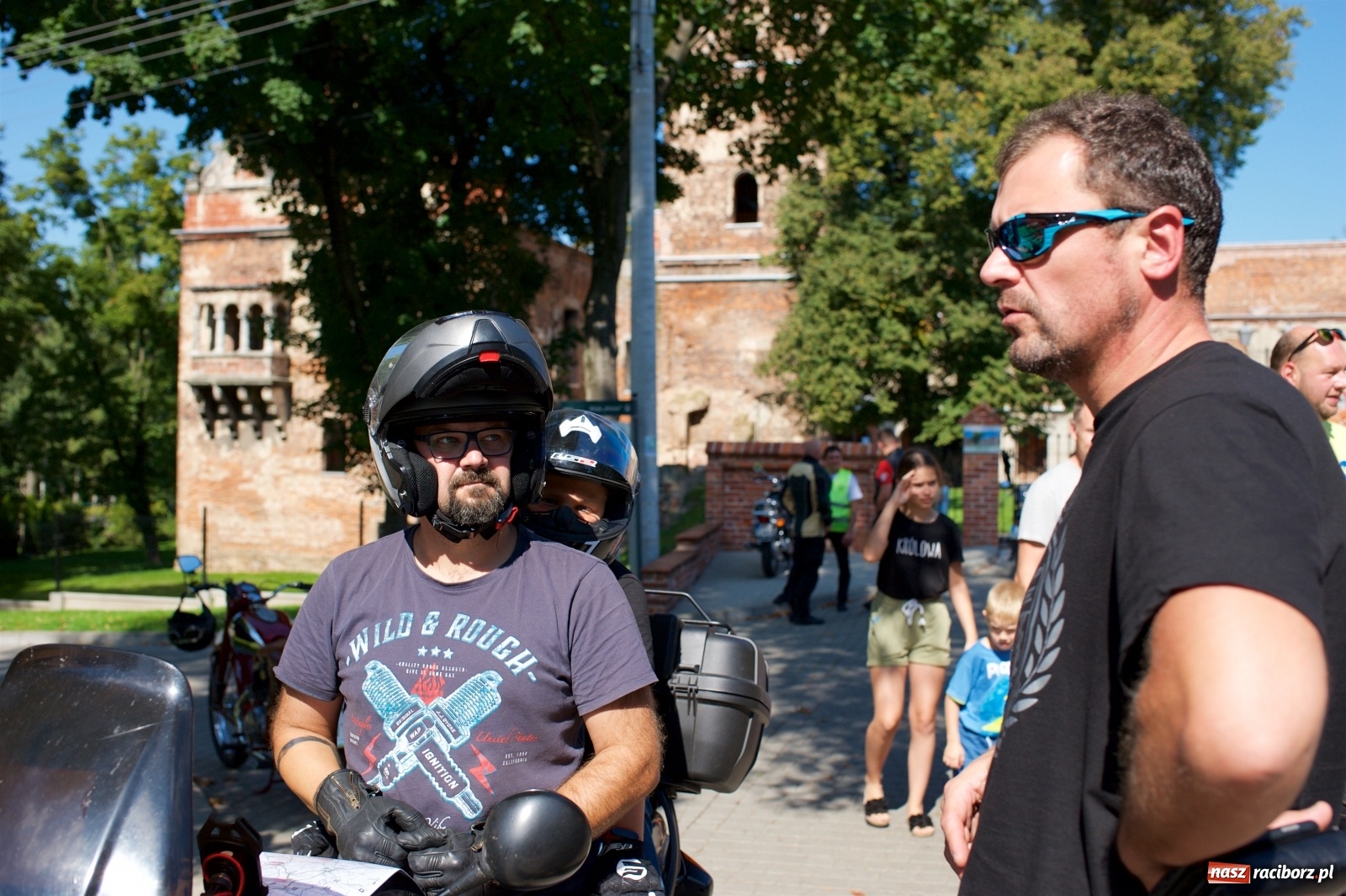 Zdjęcie w galerii na portalu naszraciborz.pl: Starych pojazdów czar. Rajd Pruski zawitał do Tworkowa [FOTO] wiadomości z regionu