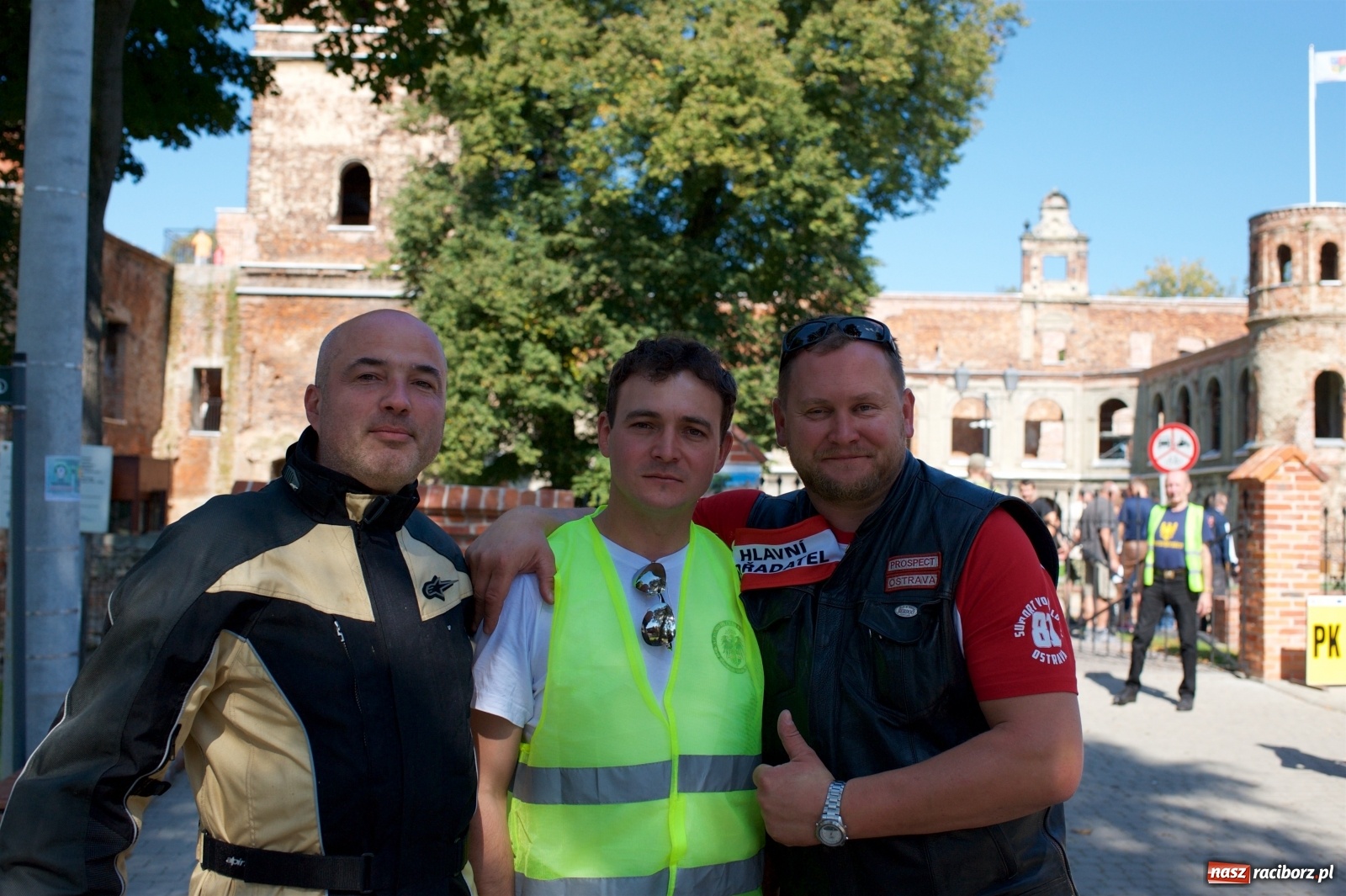 Zdjęcie w galerii na portalu naszraciborz.pl: Starych pojazdów czar. Rajd Pruski zawitał do Tworkowa [FOTO] wiadomości z regionu