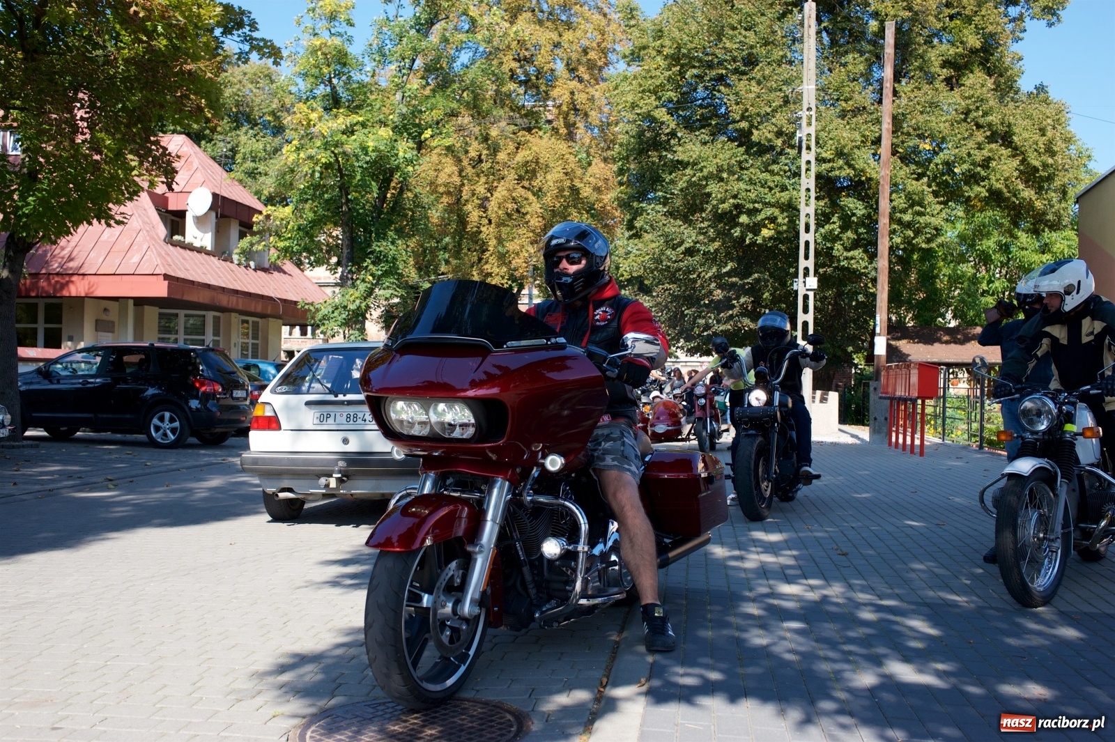 Zdjęcie w galerii na portalu naszraciborz.pl: Starych pojazdów czar. Rajd Pruski zawitał do Tworkowa [FOTO] wiadomości z regionu