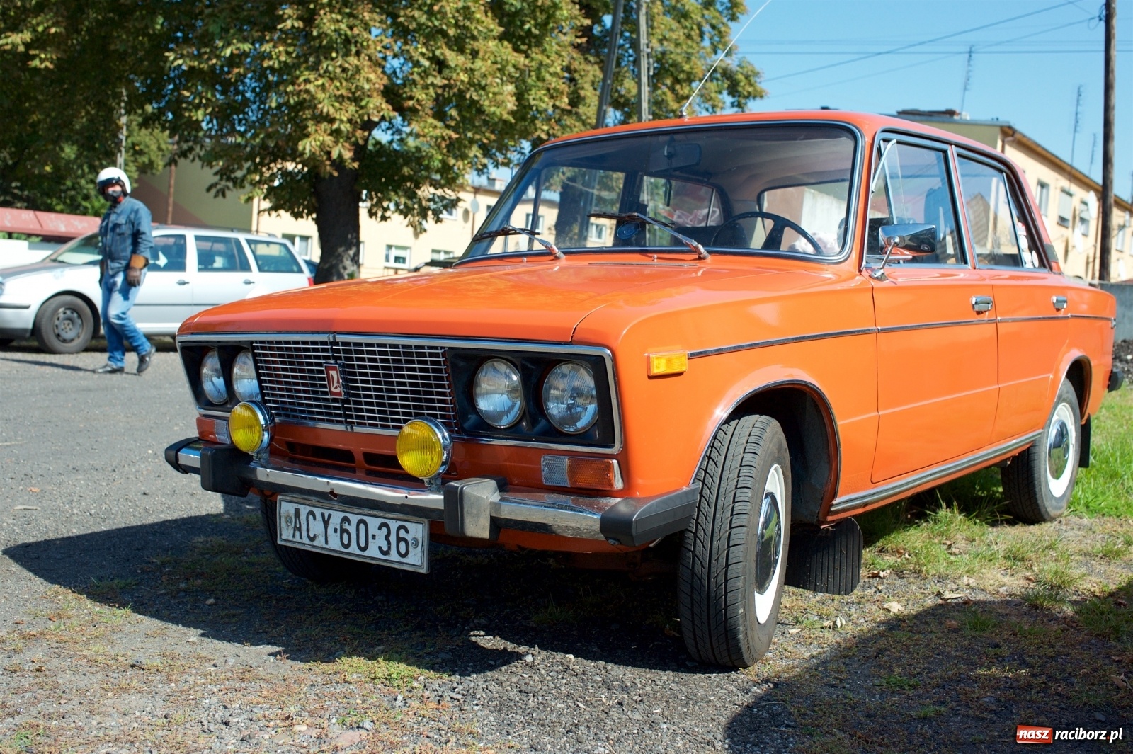 Zdjęcie w galerii na portalu naszraciborz.pl: Starych pojazdów czar. Rajd Pruski zawitał do Tworkowa [FOTO] wiadomości z regionu