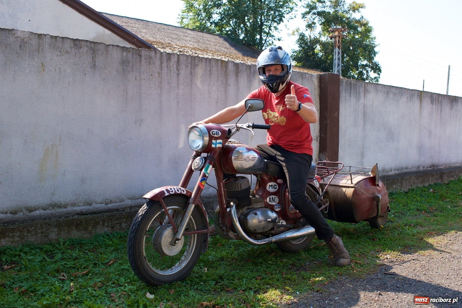 Zdjęcie w galerii na portalu naszraciborz.pl: Starych pojazdów czar. Rajd Pruski zawitał do Tworkowa [FOTO] wiadomości z regionu