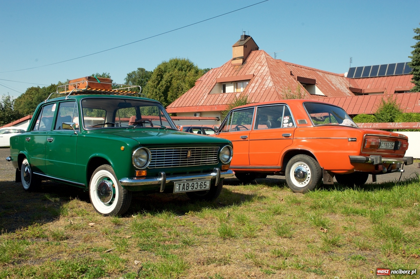 Zdjęcie w galerii na portalu naszraciborz.pl: Starych pojazdów czar. Rajd Pruski zawitał do Tworkowa [FOTO] wiadomości z regionu