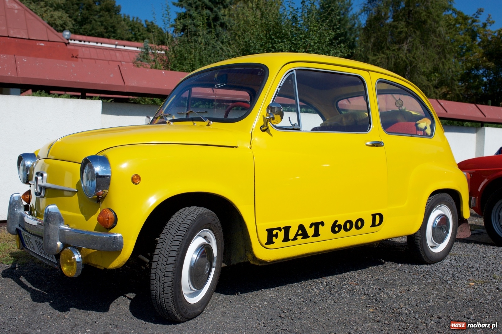 Zdjęcie w galerii na portalu naszraciborz.pl: Starych pojazdów czar. Rajd Pruski zawitał do Tworkowa [FOTO] wiadomości z regionu