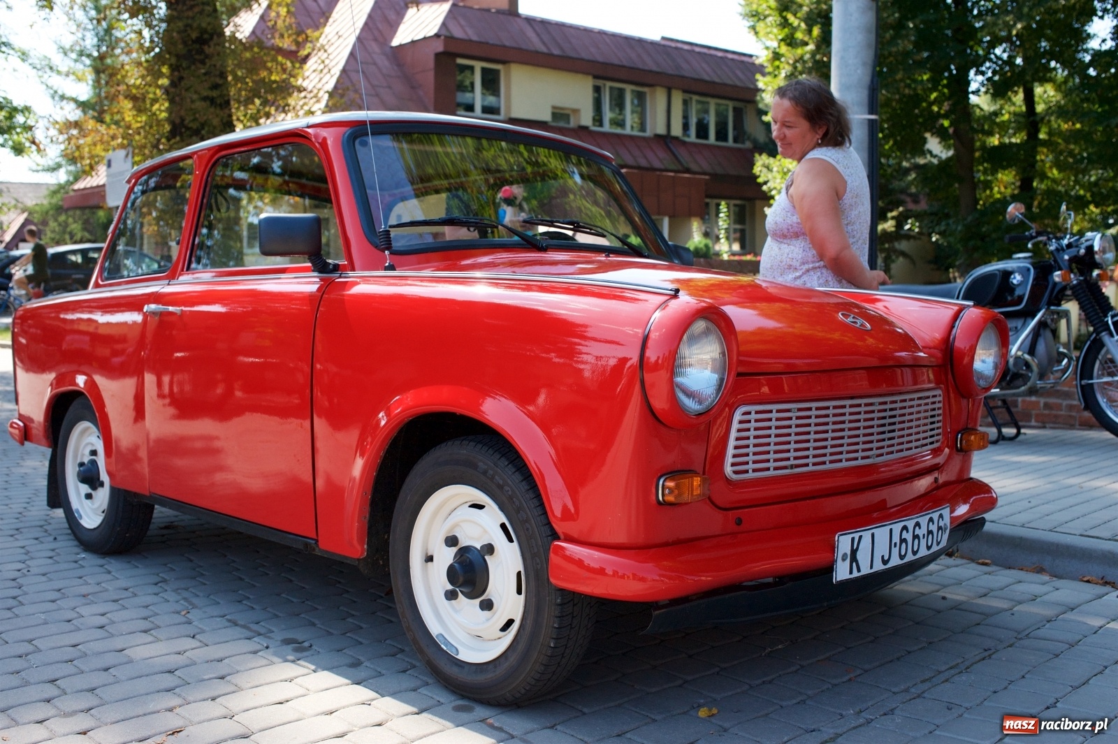 Zdjęcie w galerii na portalu naszraciborz.pl: Starych pojazdów czar. Rajd Pruski zawitał do Tworkowa [FOTO] wiadomości z regionu