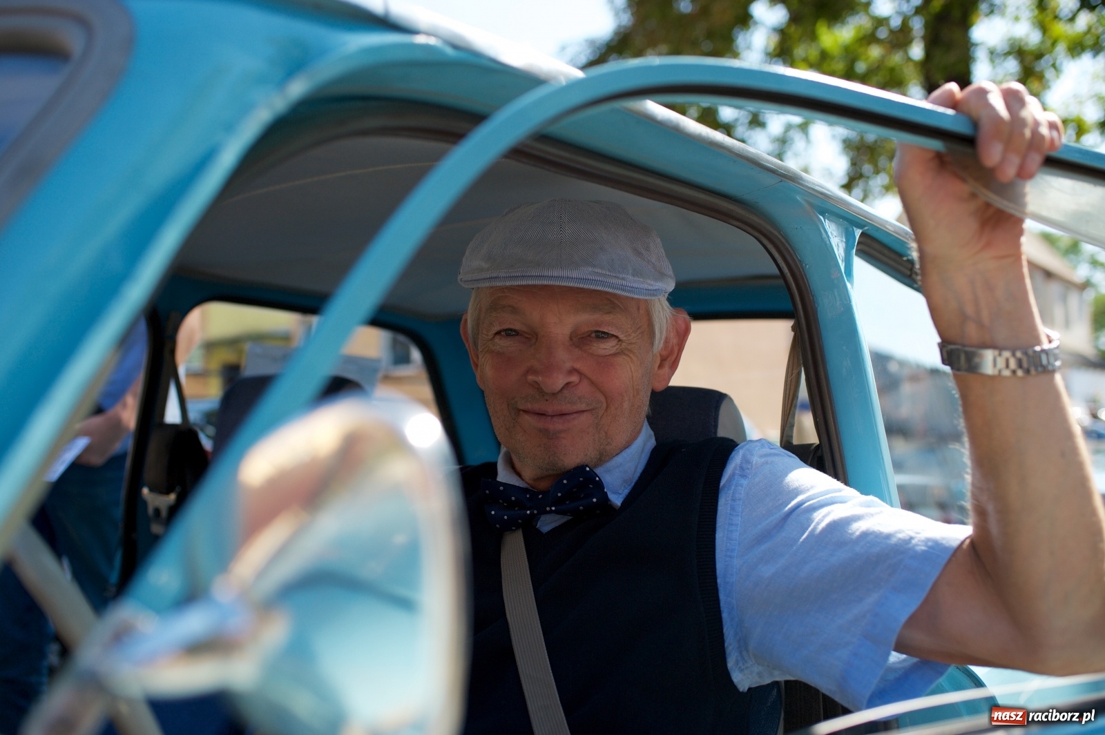 Zdjęcie w galerii na portalu naszraciborz.pl: Starych pojazdów czar. Rajd Pruski zawitał do Tworkowa [FOTO] wiadomości z regionu