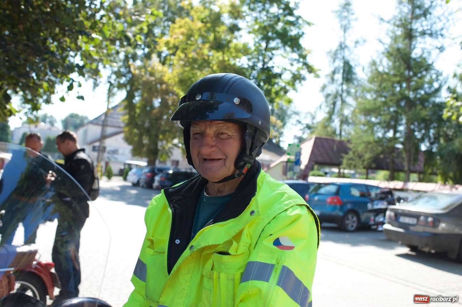 Zdjęcie w galerii na portalu naszraciborz.pl: Starych pojazdów czar. Rajd Pruski zawitał do Tworkowa [FOTO] wiadomości z regionu