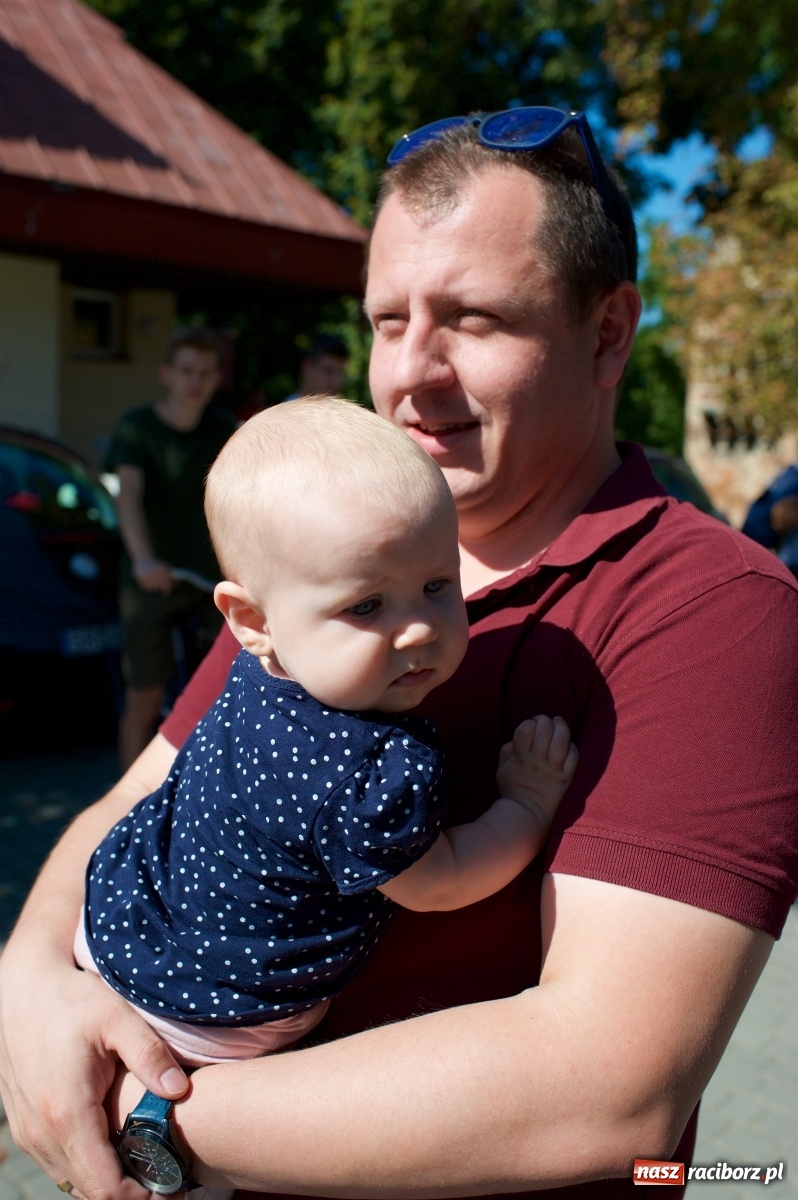 Zdjęcie w galerii na portalu naszraciborz.pl: Starych pojazdów czar. Rajd Pruski zawitał do Tworkowa [FOTO] wiadomości z regionu