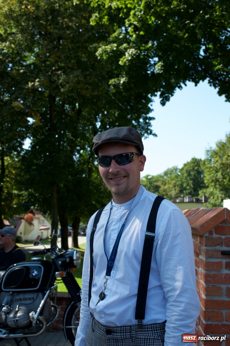 Zdjęcie w galerii na portalu naszraciborz.pl: Starych pojazdów czar. Rajd Pruski zawitał do Tworkowa [FOTO] wiadomości z regionu