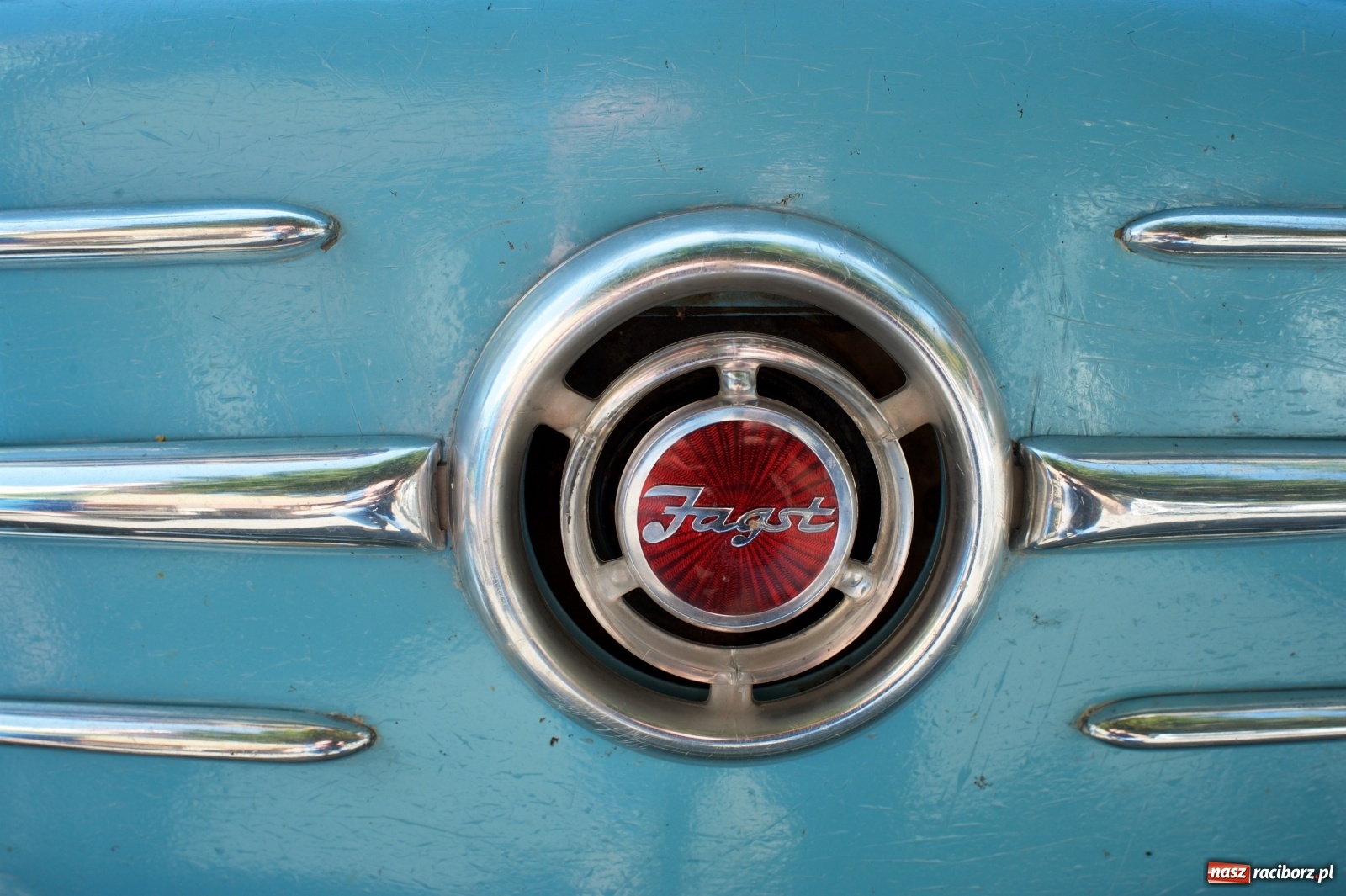 Zdjęcie w galerii na portalu naszraciborz.pl: Starych pojazdów czar. Rajd Pruski zawitał do Tworkowa [FOTO] wiadomości z regionu