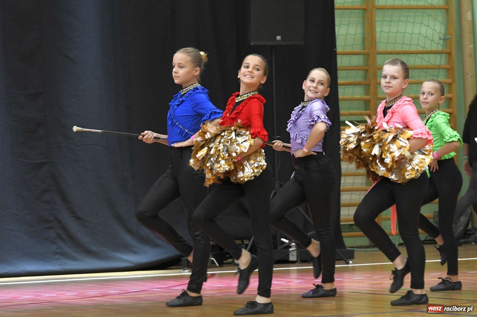 Zdjęcie w galerii na portalu naszraciborz.pl: Pół tysiąca tańców w Arenie Rafako [FOTO i WIDEO] wiadomości z regionu