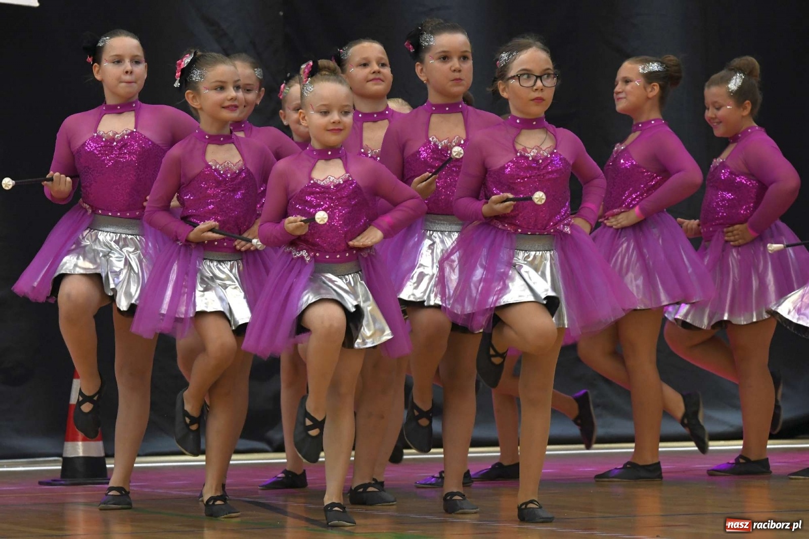 Zdjęcie w galerii na portalu naszraciborz.pl: Pół tysiąca tańców w Arenie Rafako [FOTO i WIDEO] wiadomości z regionu