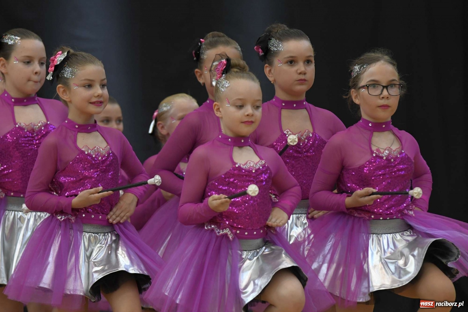 Zdjęcie w galerii na portalu naszraciborz.pl: Pół tysiąca tańców w Arenie Rafako [FOTO i WIDEO] wiadomości z regionu