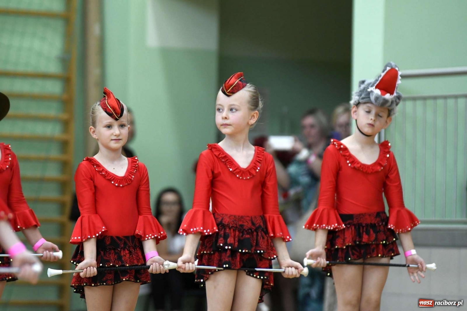 Zdjęcie w galerii na portalu naszraciborz.pl: Pół tysiąca tańców w Arenie Rafako [FOTO i WIDEO] wiadomości z regionu