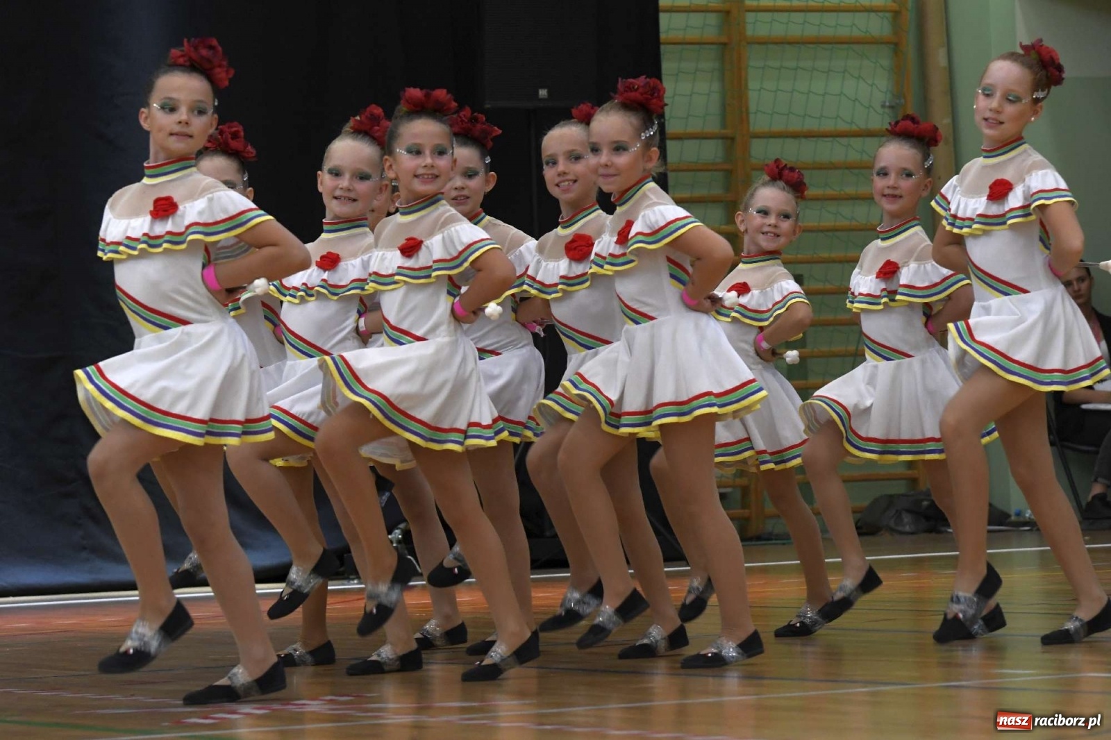 Zdjęcie w galerii na portalu naszraciborz.pl: Pół tysiąca tańców w Arenie Rafako [FOTO i WIDEO] wiadomości z regionu