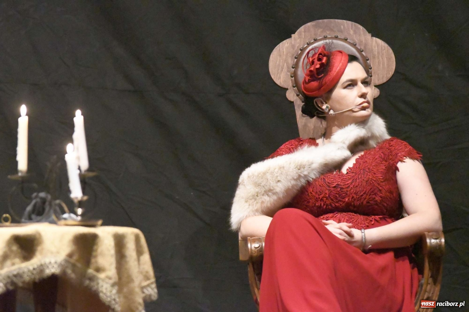 Zdjęcie w galerii na portalu naszraciborz.pl: Inscenizacja pożaru zamku w Raciborzu [FOTO i WIDEO] wiadomości z regionu