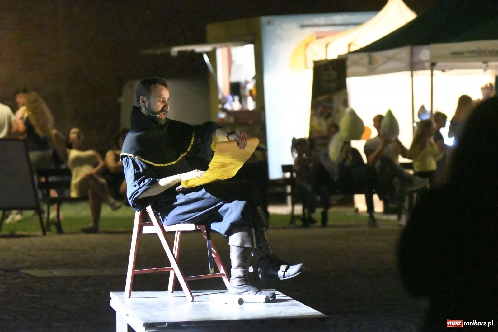 Zdjęcie w galerii na portalu naszraciborz.pl: Inscenizacja pożaru zamku w Raciborzu [FOTO i WIDEO] wiadomości z regionu