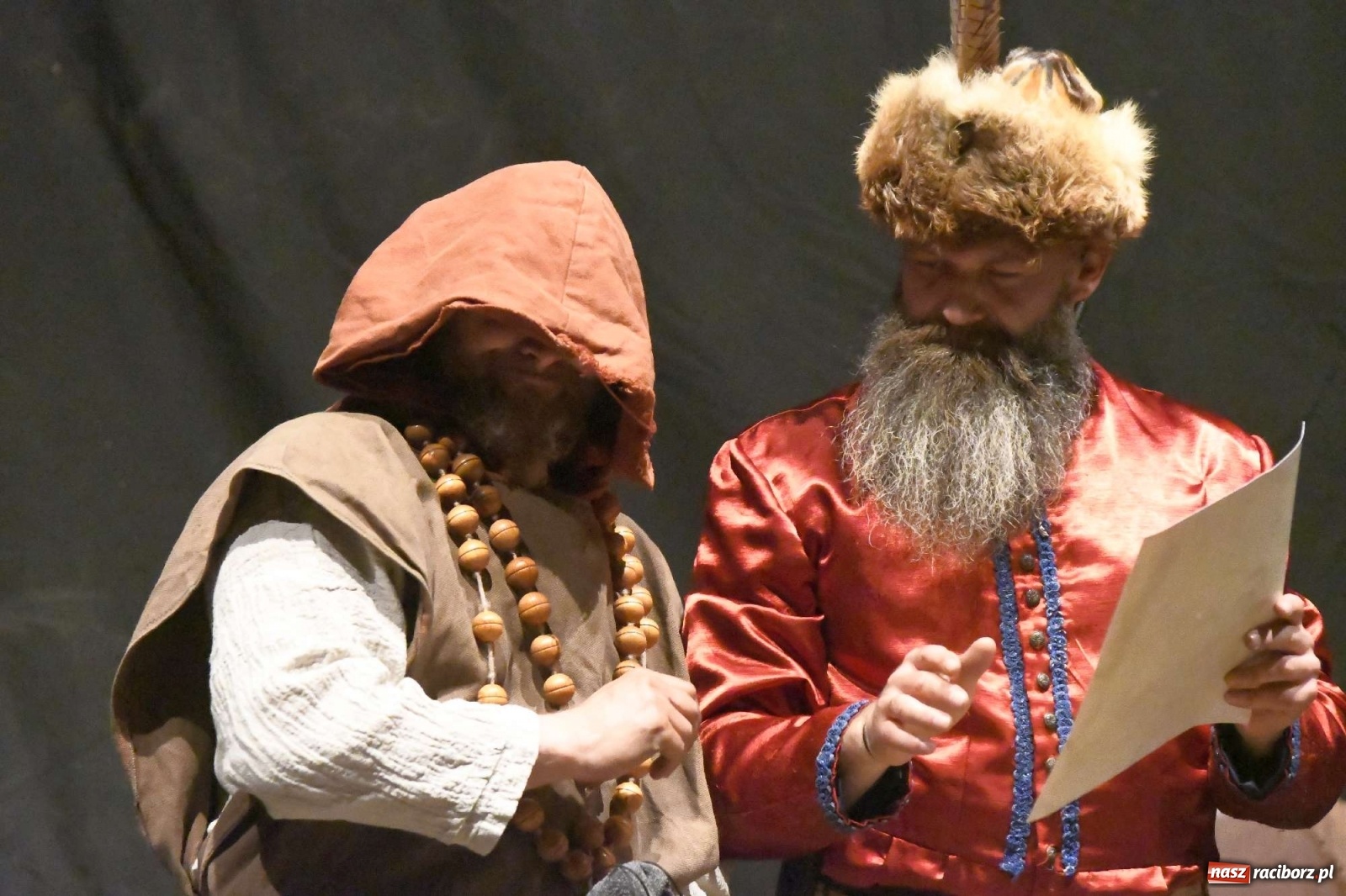 Zdjęcie w galerii na portalu naszraciborz.pl: Inscenizacja pożaru zamku w Raciborzu [FOTO i WIDEO] wiadomości z regionu