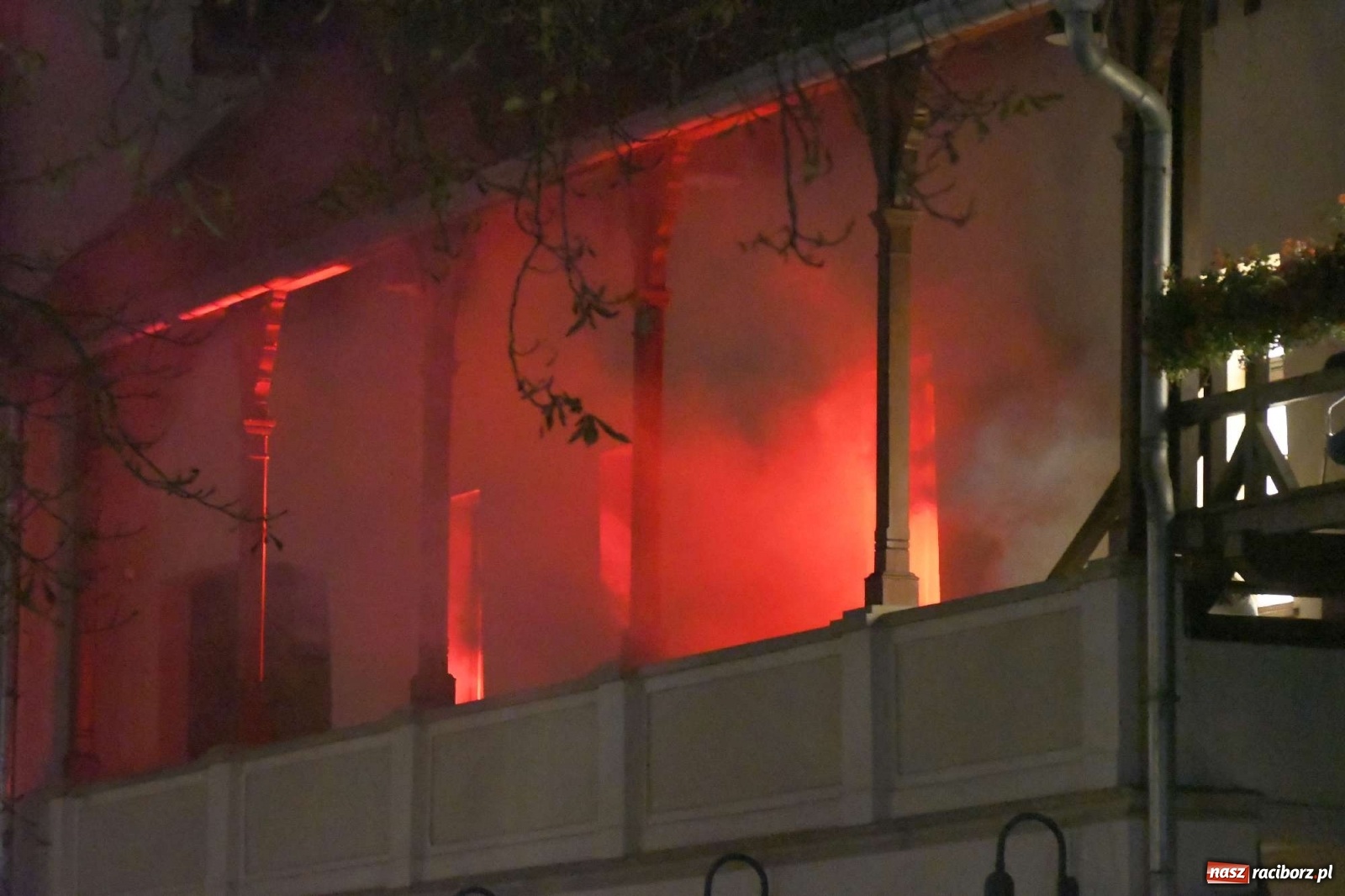 Zdjęcie w galerii na portalu naszraciborz.pl: Inscenizacja pożaru zamku w Raciborzu [FOTO i WIDEO] wiadomości z regionu