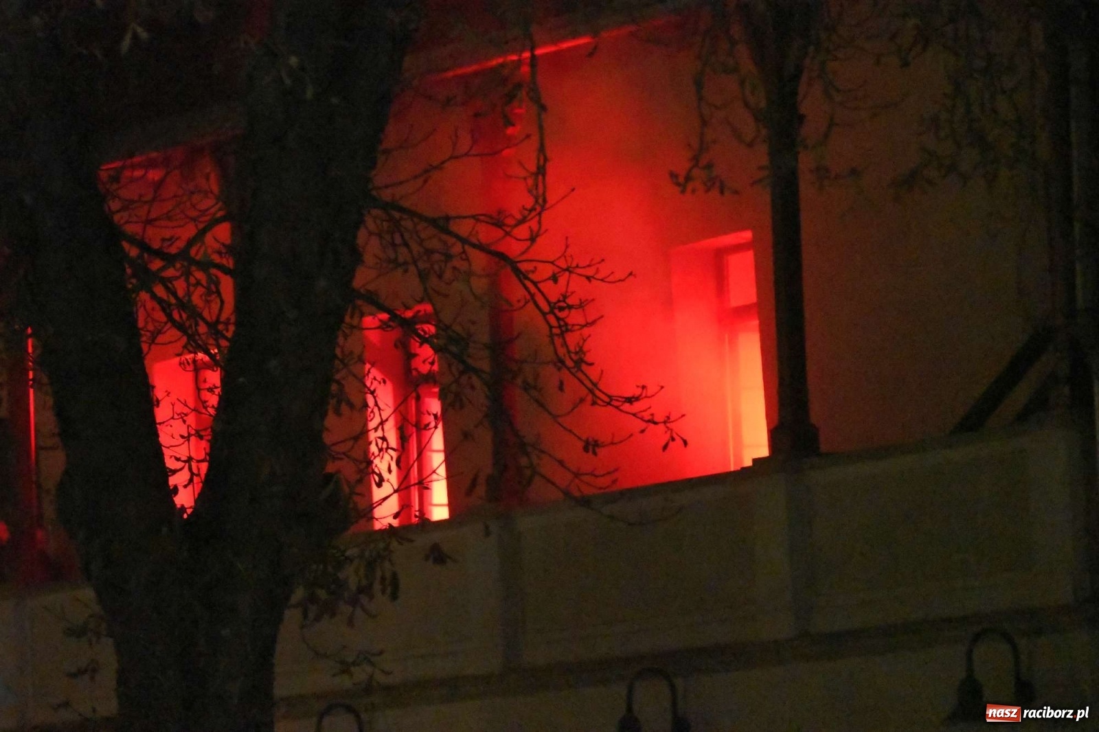 Zdjęcie w galerii na portalu naszraciborz.pl: Inscenizacja pożaru zamku w Raciborzu [FOTO i WIDEO] wiadomości z regionu