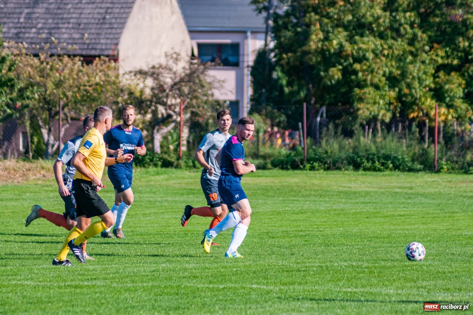 Zdjęcie w galerii na portalu naszraciborz.pl: Klasa okręgowa. Powiatowe derby na remis [FOTO i WIDEO] wiadomości z regionu