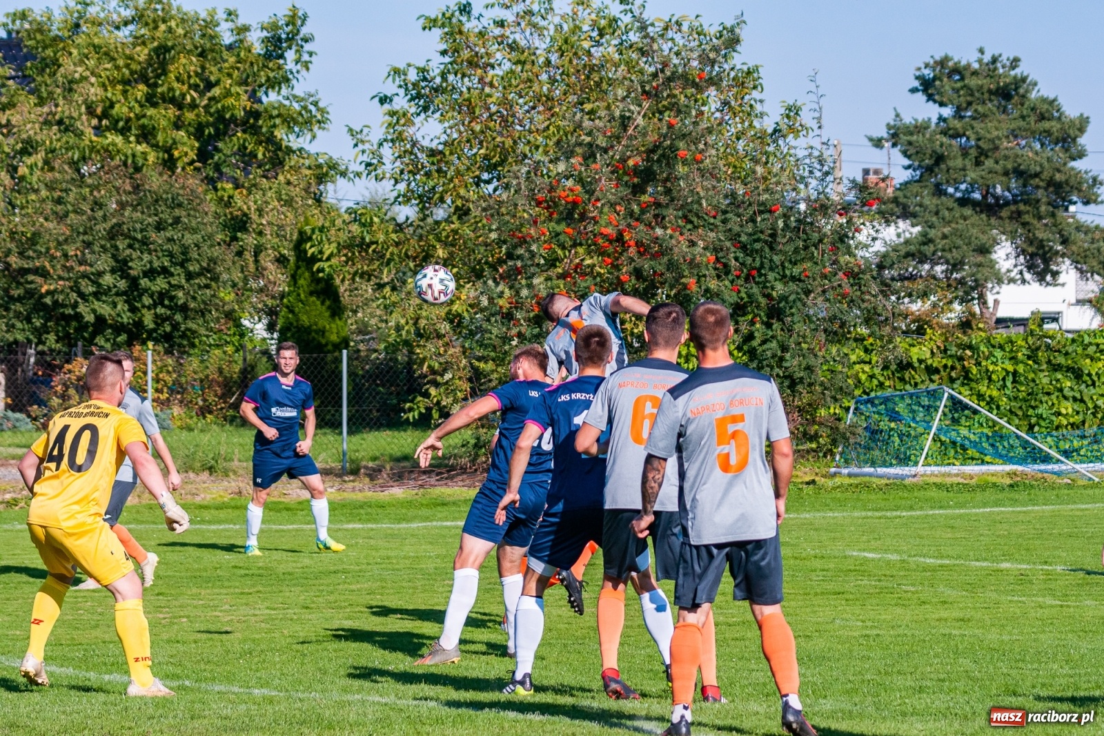 Zdjęcie w galerii na portalu naszraciborz.pl: Klasa okręgowa. Powiatowe derby na remis [FOTO i WIDEO] wiadomości z regionu