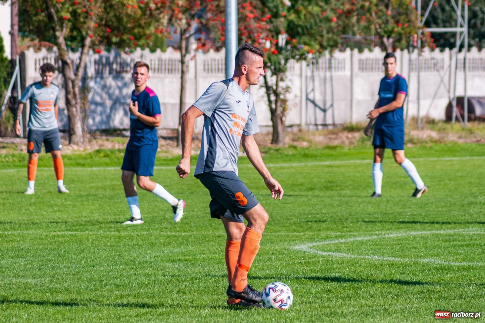 Zdjęcie w galerii na portalu naszraciborz.pl: Klasa okręgowa. Powiatowe derby na remis [FOTO i WIDEO] wiadomości z regionu