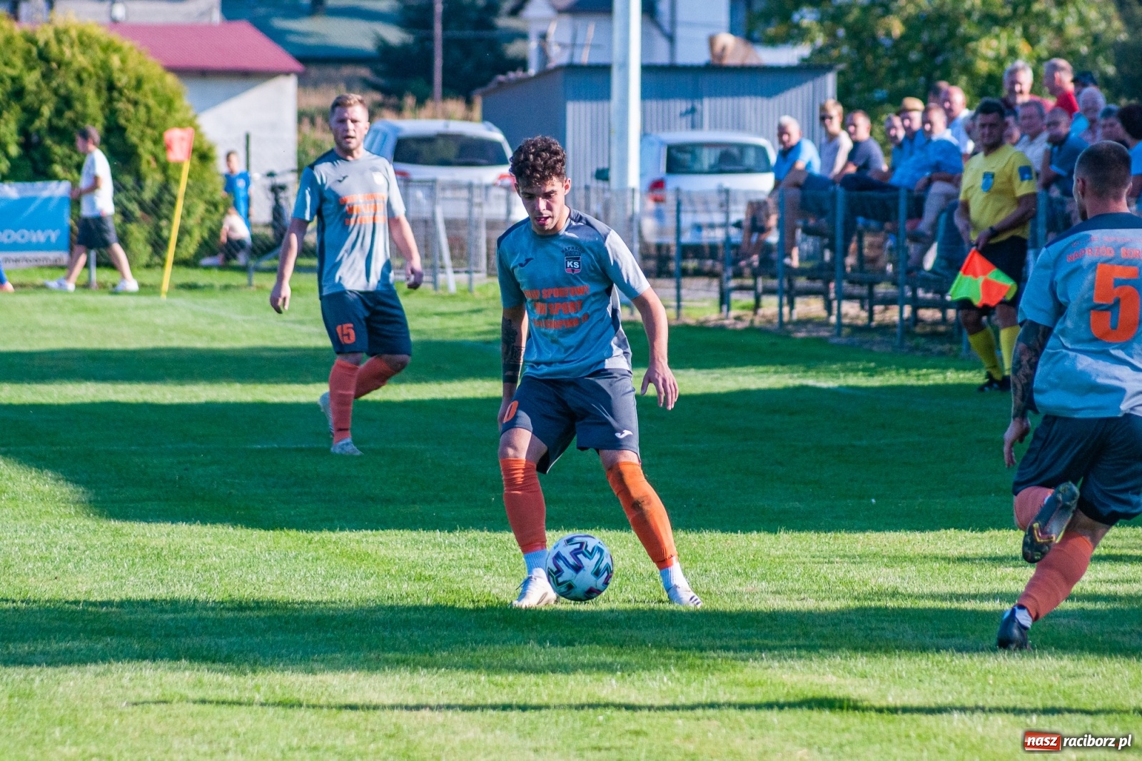 Zdjęcie w galerii na portalu naszraciborz.pl: Klasa okręgowa. Powiatowe derby na remis [FOTO i WIDEO] wiadomości z regionu